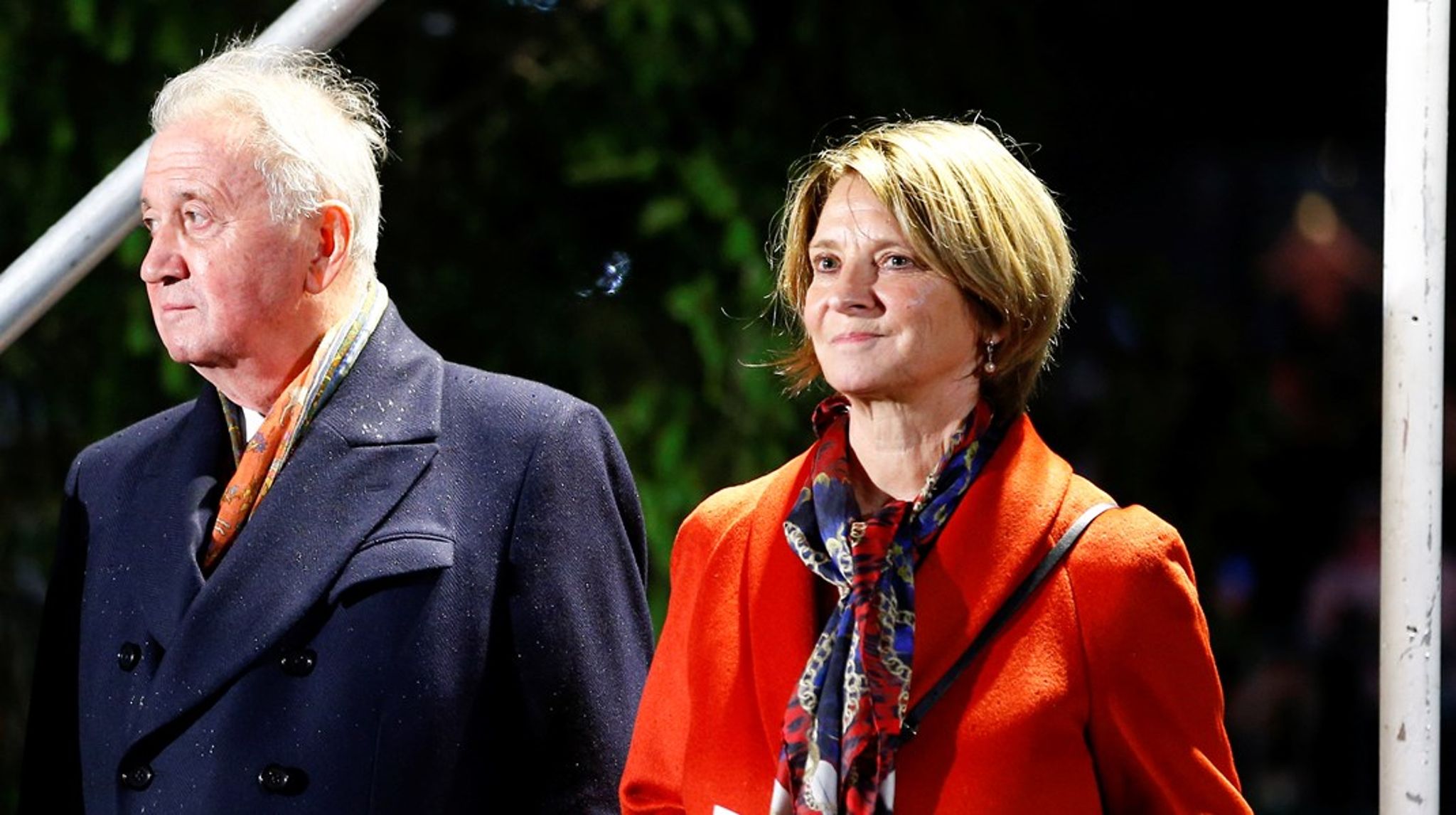 Mona Juul er siktet for grov korrupsjon på bakgrunn av hennes stillinger i Utenriksdepartementet. Økokrim vil blant annet etterforske om det er mottatt goder i anledning stilling.