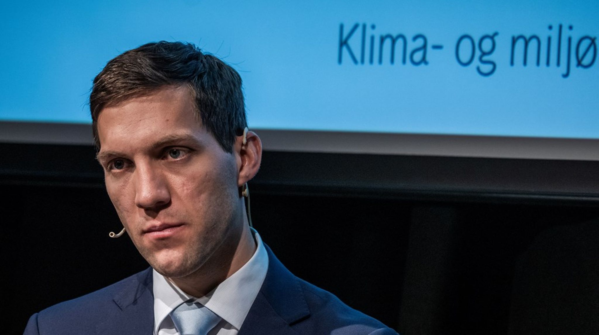 Klima- og miljøminister Andreas Bjelland Eriksen gikk torsdag på et tap i Stortinget, da et flertall vedtok å oppheve klimanøytralitetsmålet.