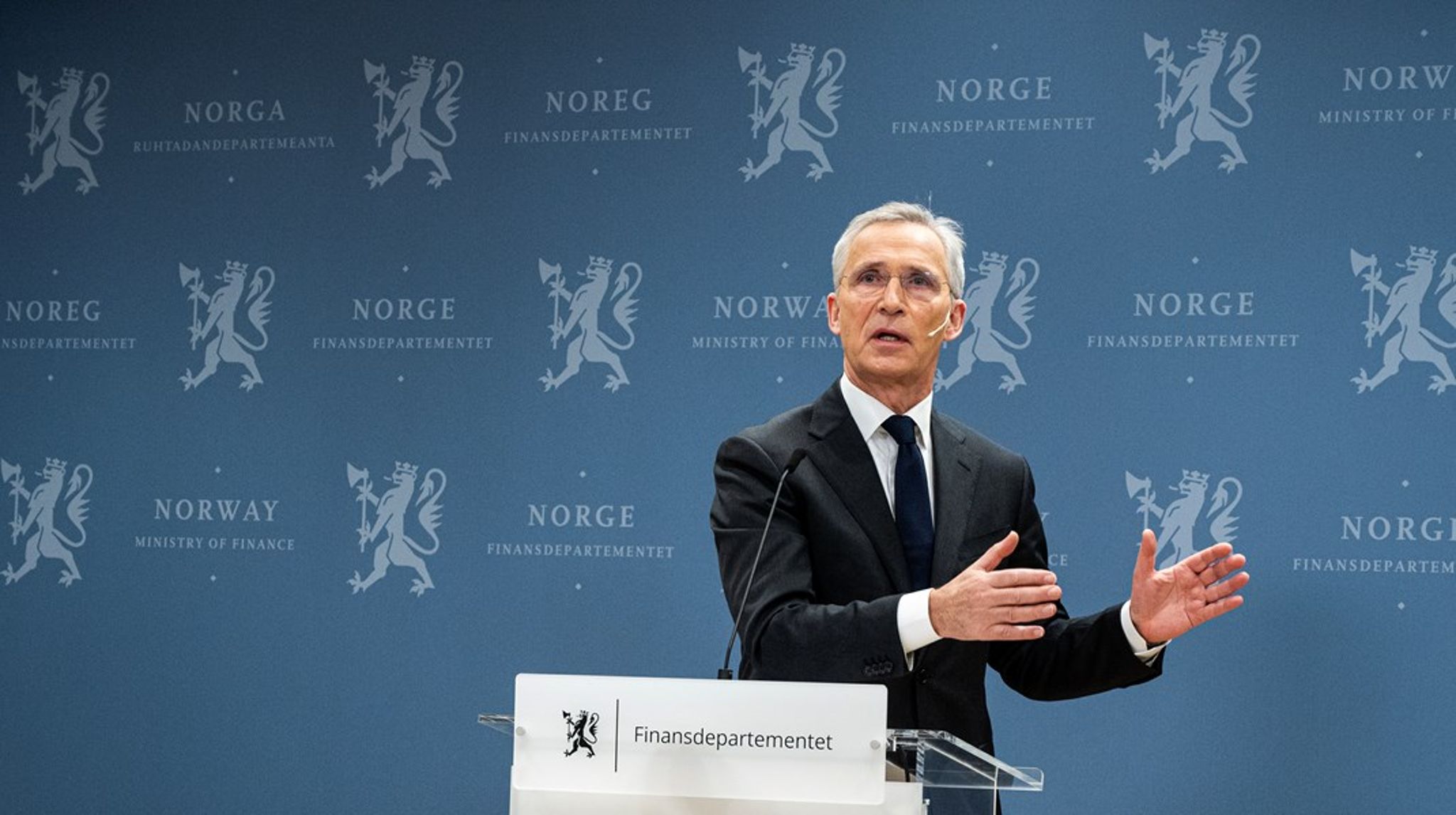 Finansminister Jens Stoltenberg sier han vil gjøre rede for sine vurderinger om risikoen for en KI-boble i oljefondsmeldingen til våren.