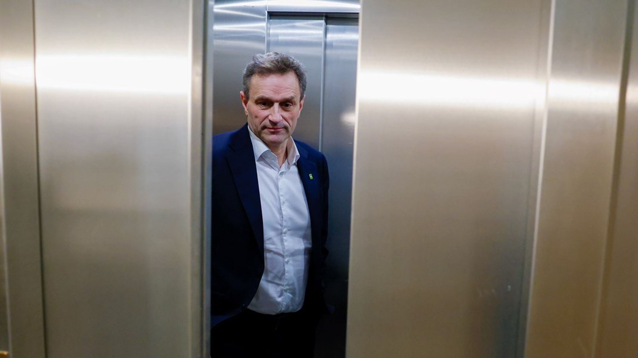 MDG-leder Arild Hermstad er svært skuffet over at Arbeiderpartiet er med å sikre et flertall han mener er et&nbsp;«forsøk på å demontere norsk naturpolitikk».