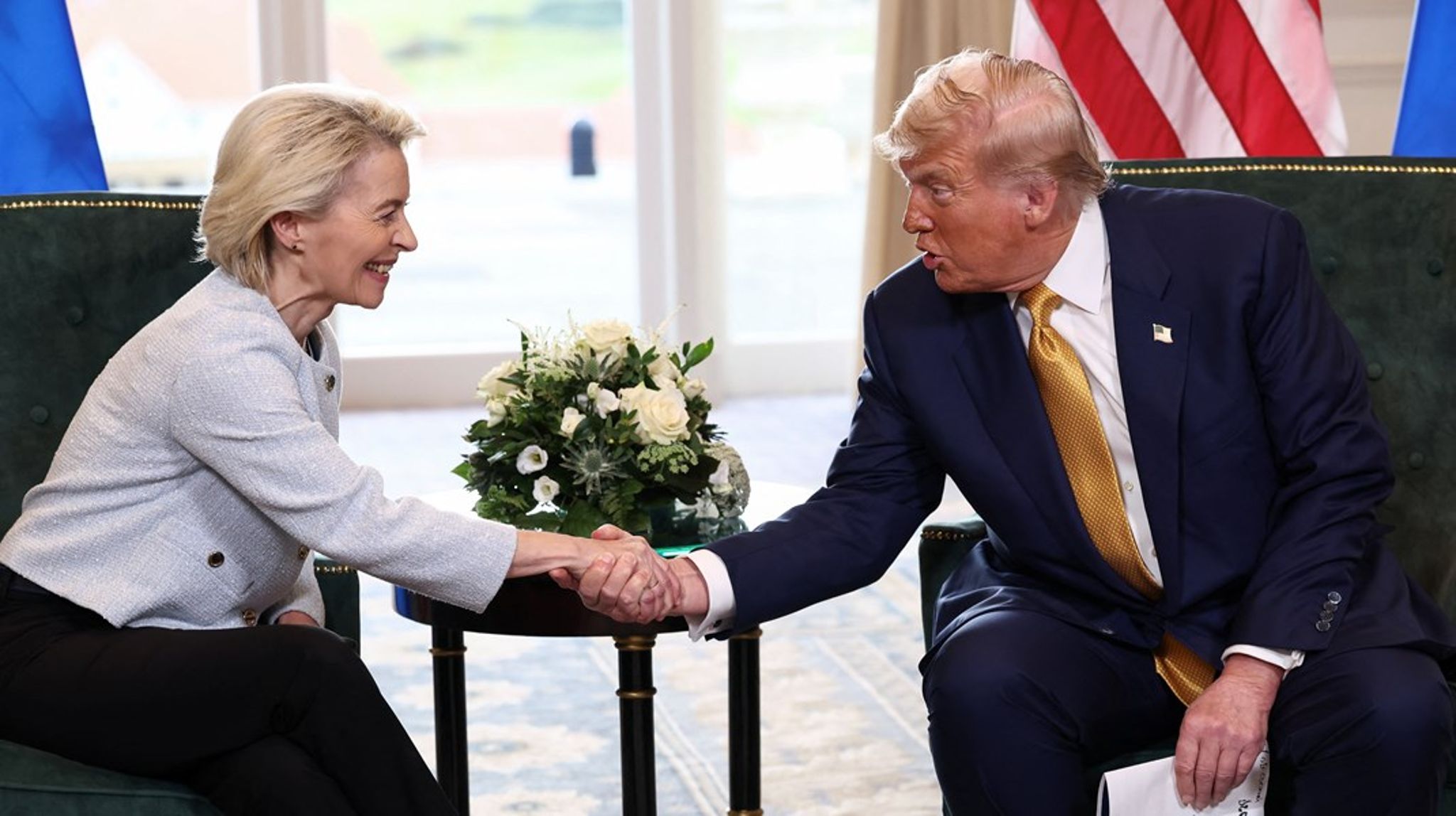 Donald Trump var svært fornøyd med avtalen han inngikk på sin skotske golfklubb i Turnberry&nbsp;i fjor, om 15 prosent tollsatser på europeiske varer. Siden da skapte han selv stor usikkerhet om avtalens levedyktighet, blant annet ved å true Grønland.&nbsp;