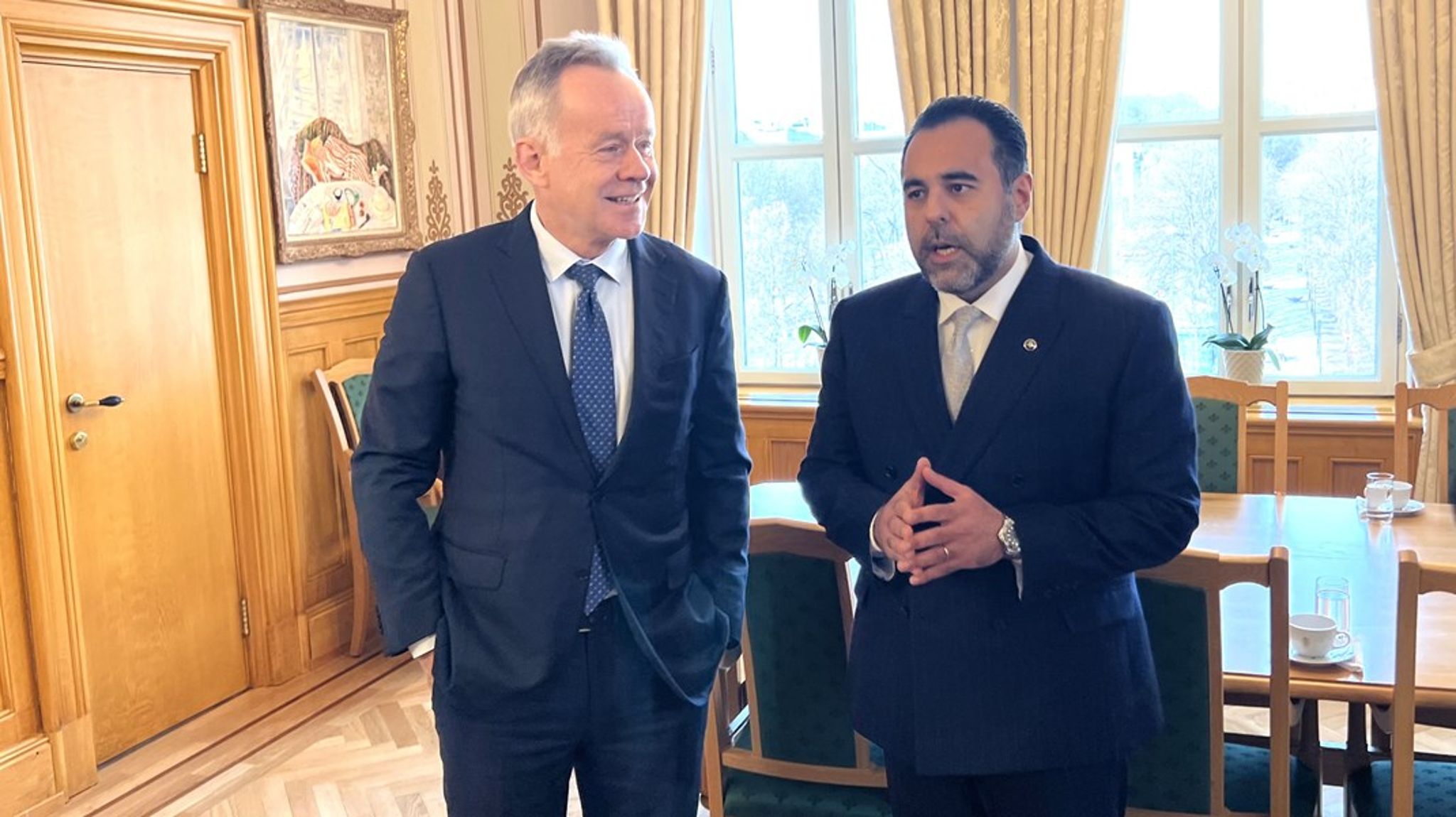 Amund Djuve møtte stortingspresident Masud Gharahkhani og pressen fredag formiddag.
