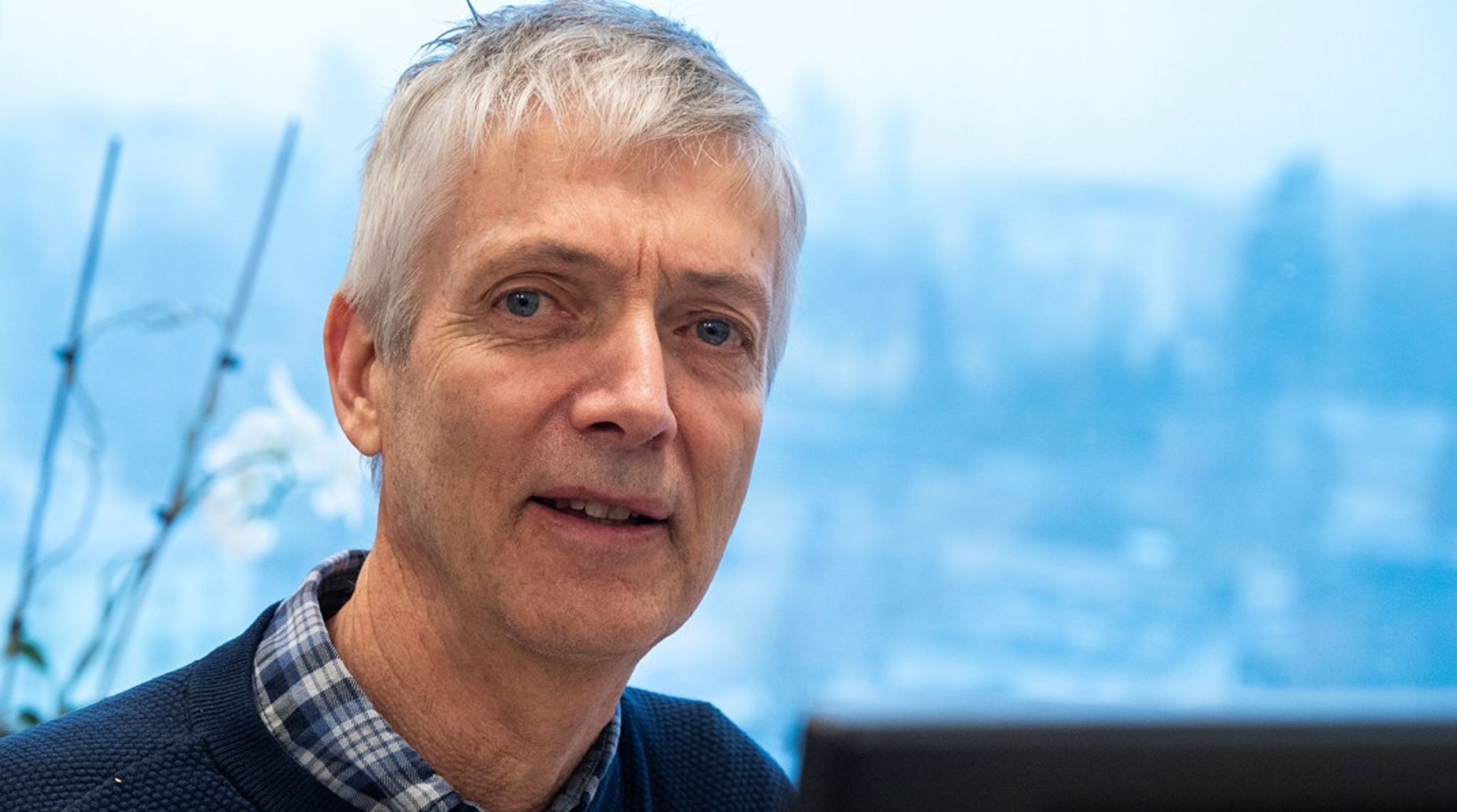 Steinar Holden har ledet økonomisk institutt ved UiO i ti år, han har ledet et utall offentlige utvalg, og han er ett av bare fem medlemmer i komiteen som bestemmer rentesettingen i Norge. Nå slår han et slag for å få mer finans inn i samfunnsøkonomien.