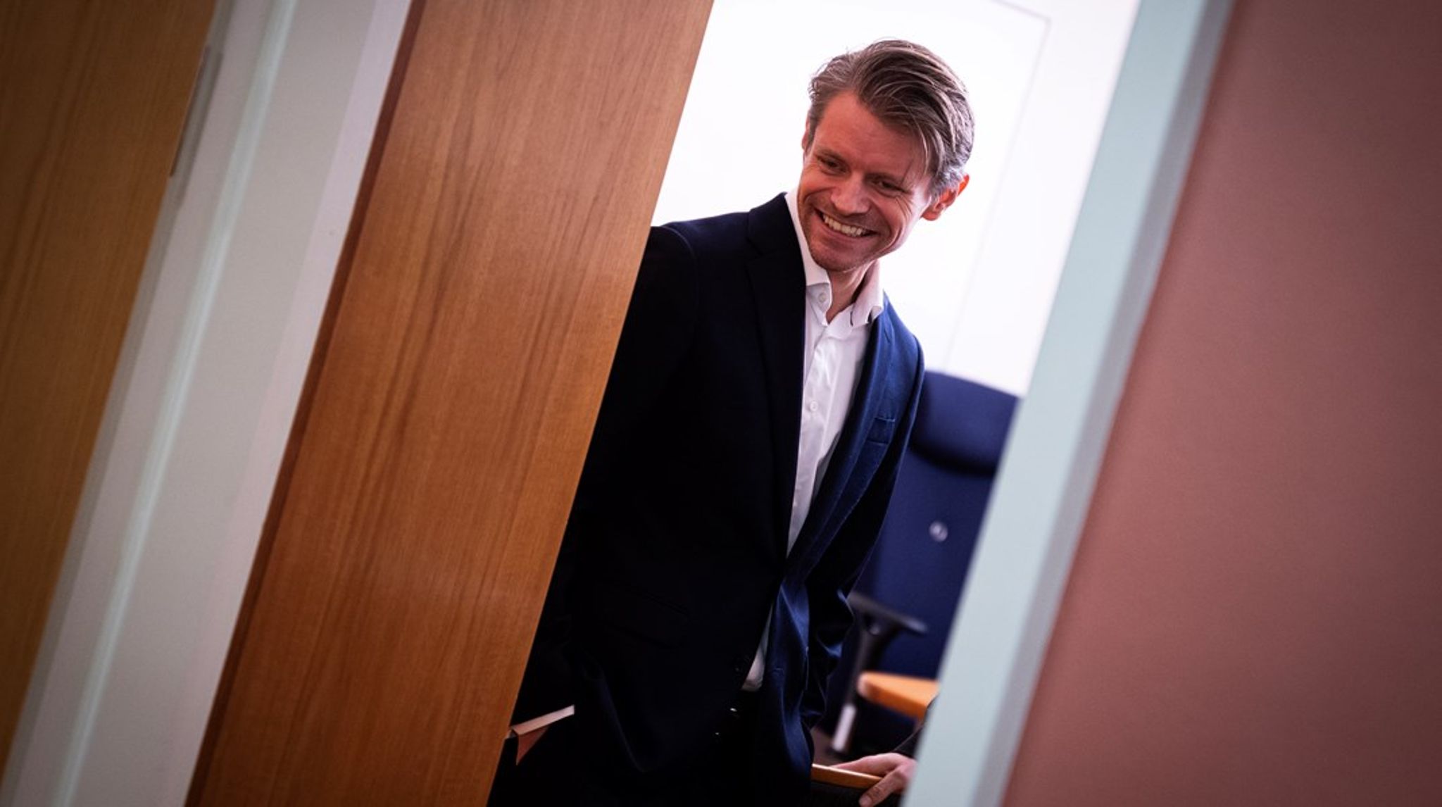 Utenriks- og forsvarskomiteen, ledet av Peter Frølich (H), avholder høring om regjeringens forslag til justert langtidsplan for forsvarssektoren.