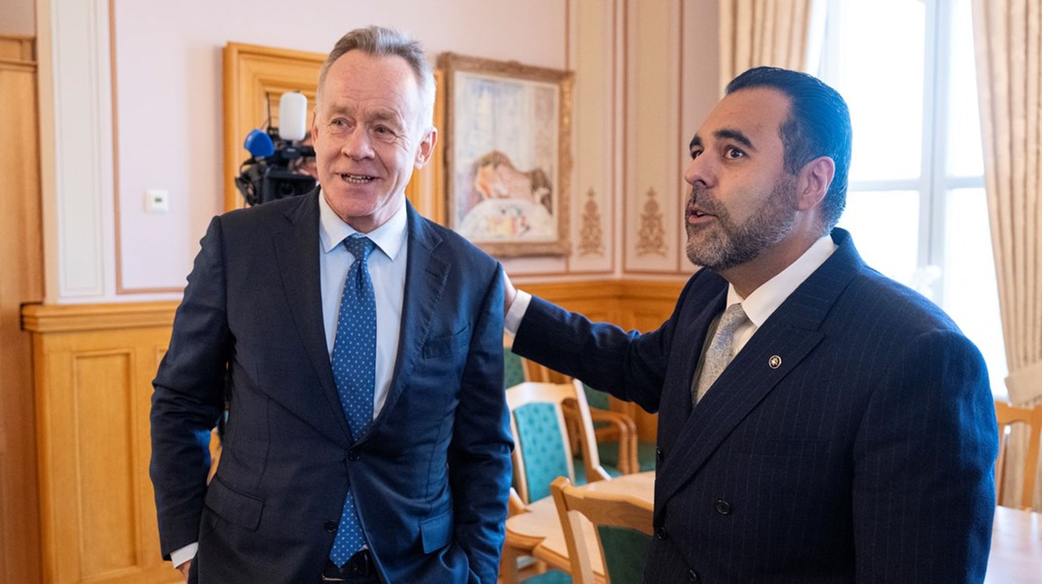 Stortingspresident Masud Gharahkhani presenterte Amund Djuve som kommisjonsleder rett før påske. Tirsdag gjør Stortinget det endelige vedtaket på hvem som skal sitte i kommisjonen.