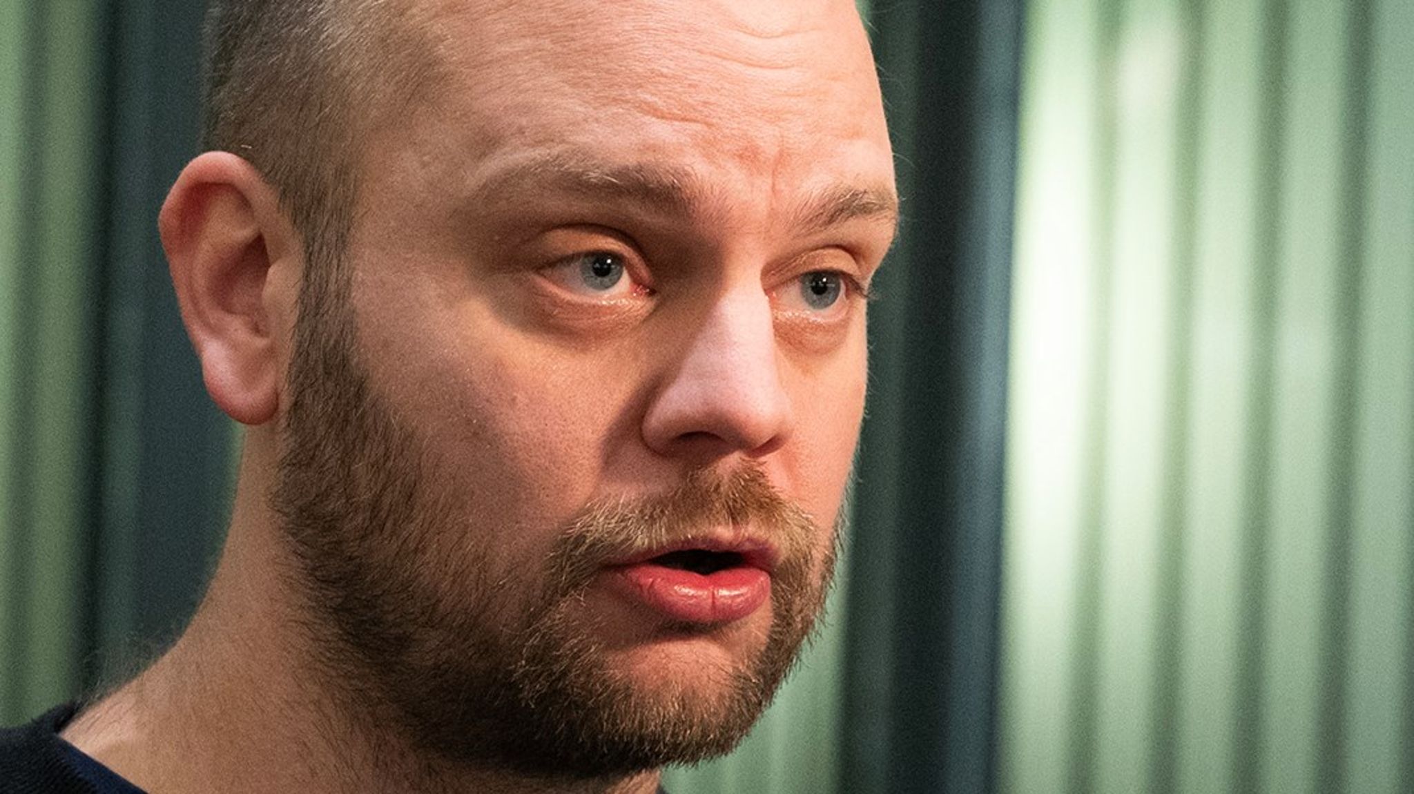 Det kom ingen penger til Kielland-ofrene i revidert budsjett. – Det er egentlig uholdbart at regjeringen på denne måten ikke følger opp et stortingsvedtak, sier Rødt-politiker Mímir Kristjánsson.