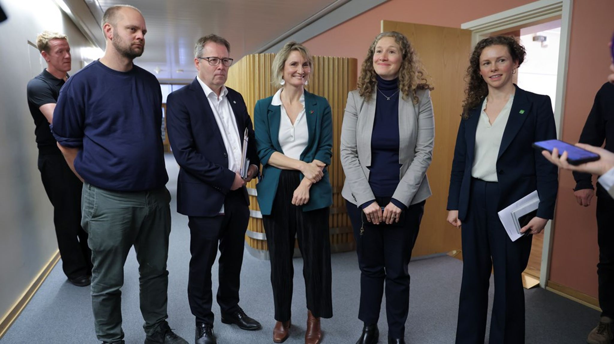 Denne rødgrønne gjengen ble etter mye frem og tilbake enige om et&nbsp;statsbudsjett i fjor høst. Der var en av enighetene at det skal settes ned en omstillingskommisjon, som nå har fått en prislapp.
