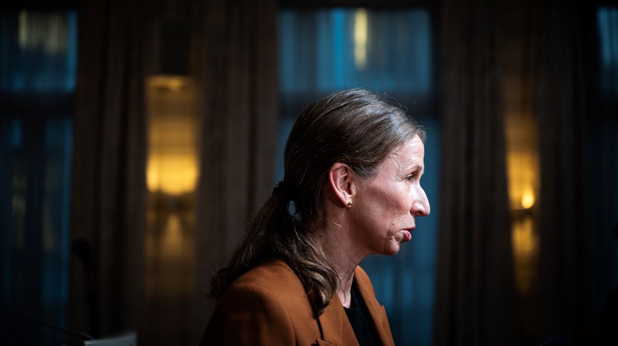 Justis- og beredskapsminister Astri Aas-Hansen (Ap) er under stort press fra Stortinget.