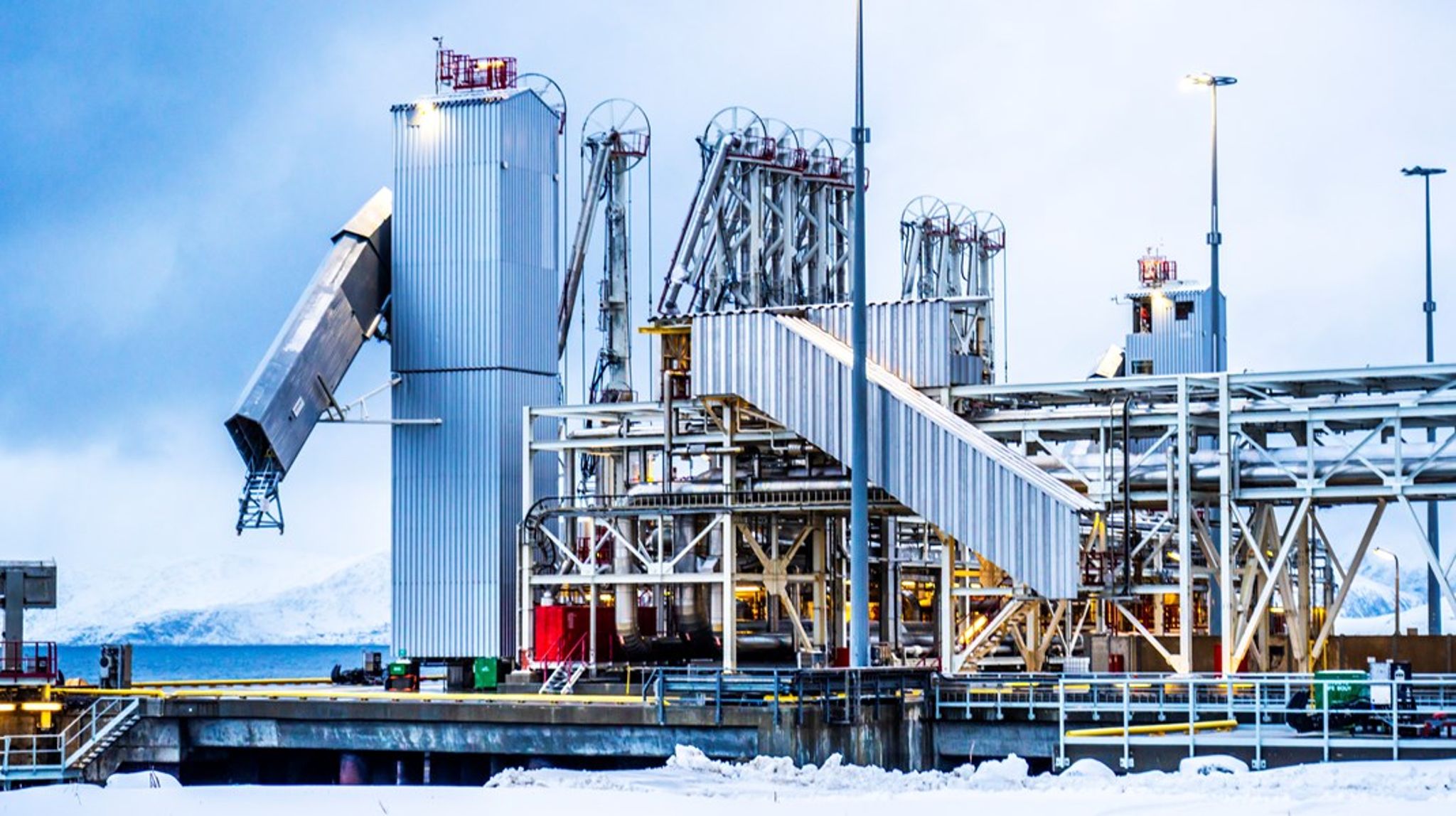 Melkøya er en av Norges største utslippskilder av CO2 og elektrifisering vil kutte utslippene fra anlegget med om lag 90 prosent eller rundt 850.000 tonn CO2 per år, skriver spaltist Marianne Sivertsen Næss.