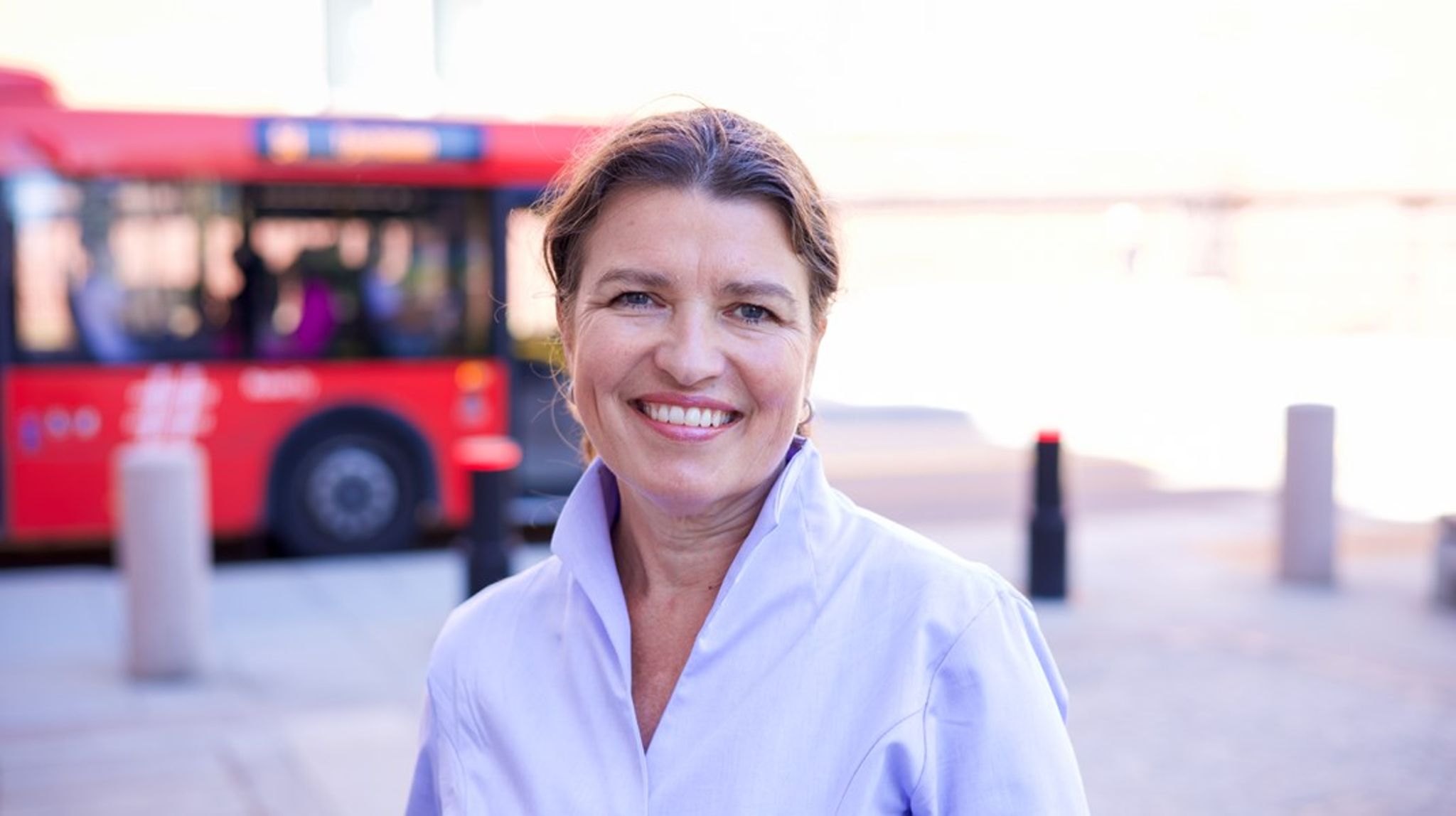 Stortingsrepresentant Liv Kari Eskeland (H) tar poetiske grep for å få svar fra kommunal- og distriksminister Sigbjørn Gjelsvik (Sp).