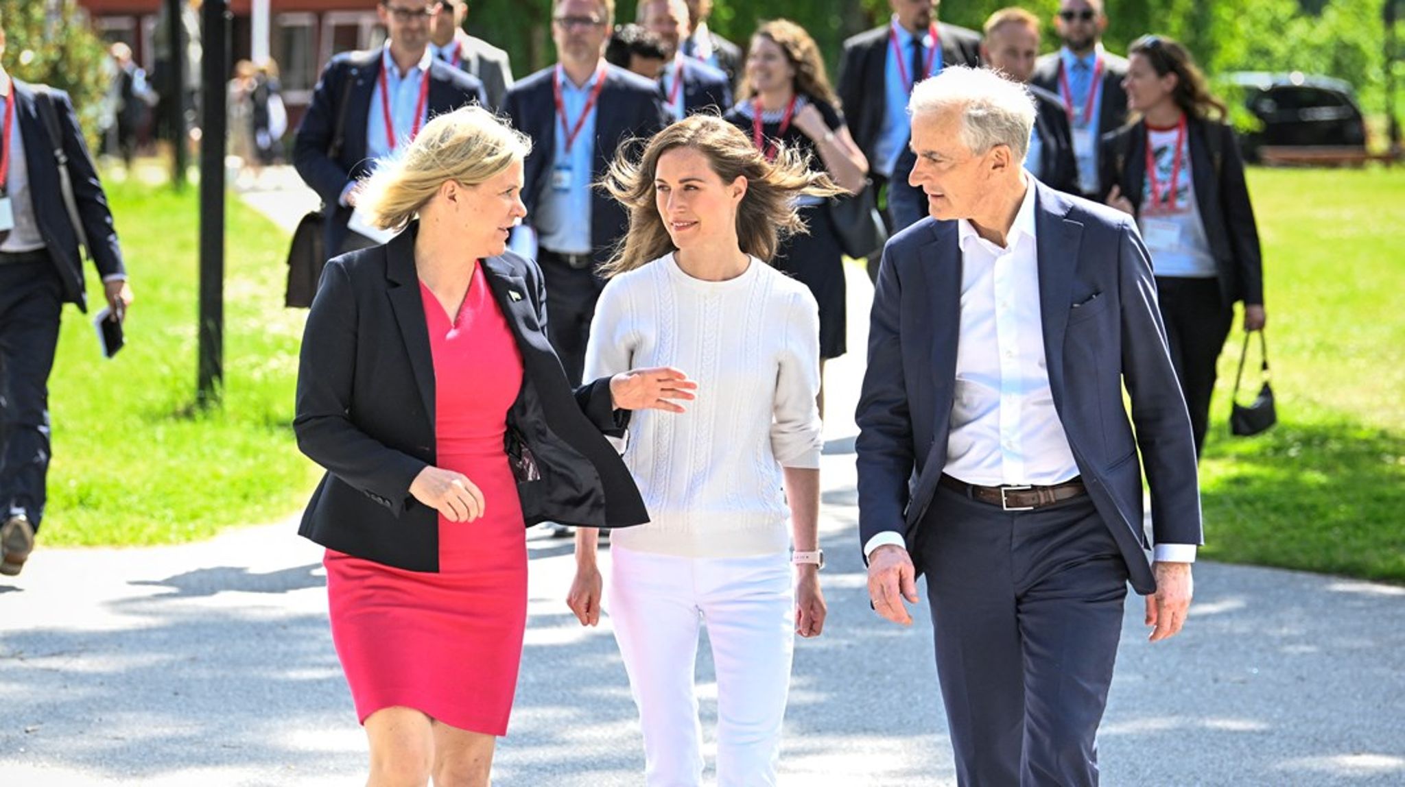 Statsministerne i Sverige, Finland Og Norge – Magdalena Andersson, Sanna Marin og Jonas Gahr Støre – sammen på forrige samling i Arbeiderbevegelsens
nordiske samarbeidskomité (SAMAK) i juni i fjor. 