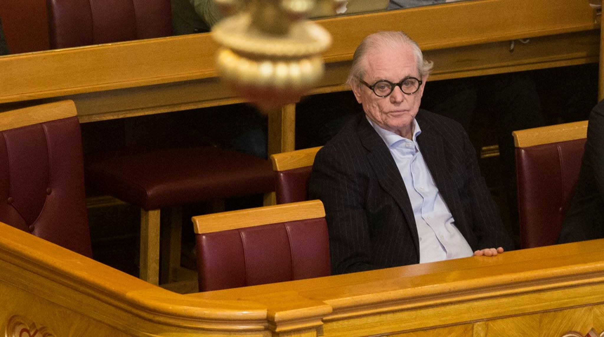 Arne Strand i Stortingets presselosje i 2017, der den profilerte redaktøren og kommentatoren&nbsp;har tilbrakt utallige timer. Onsdag sovnet han inn etter lang tids sykdom.&nbsp;