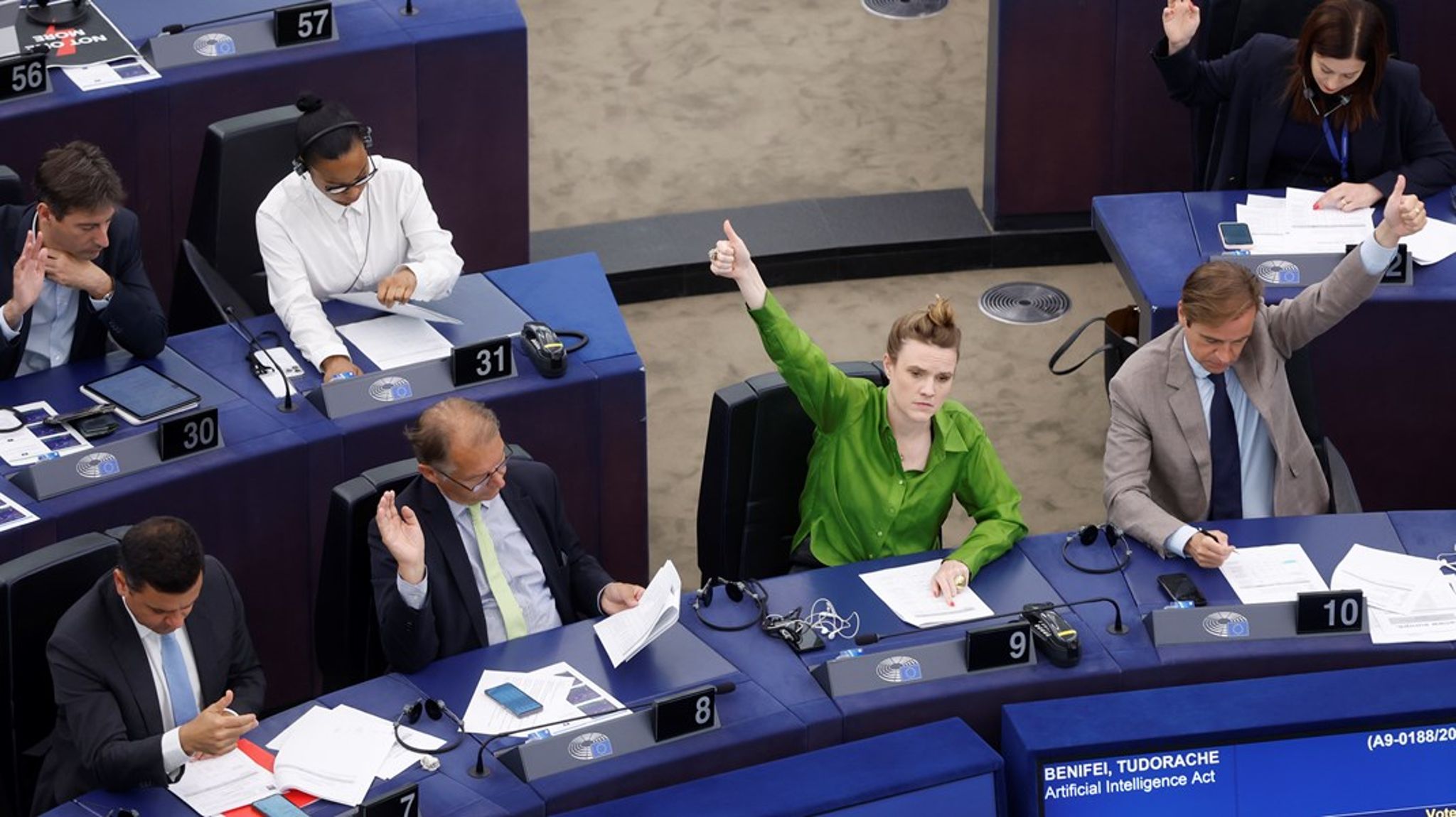 Med stort flertall ble et nytt regelverk om kunstig intelligens stemt igjennom i Europaparlamentet onsdag. 