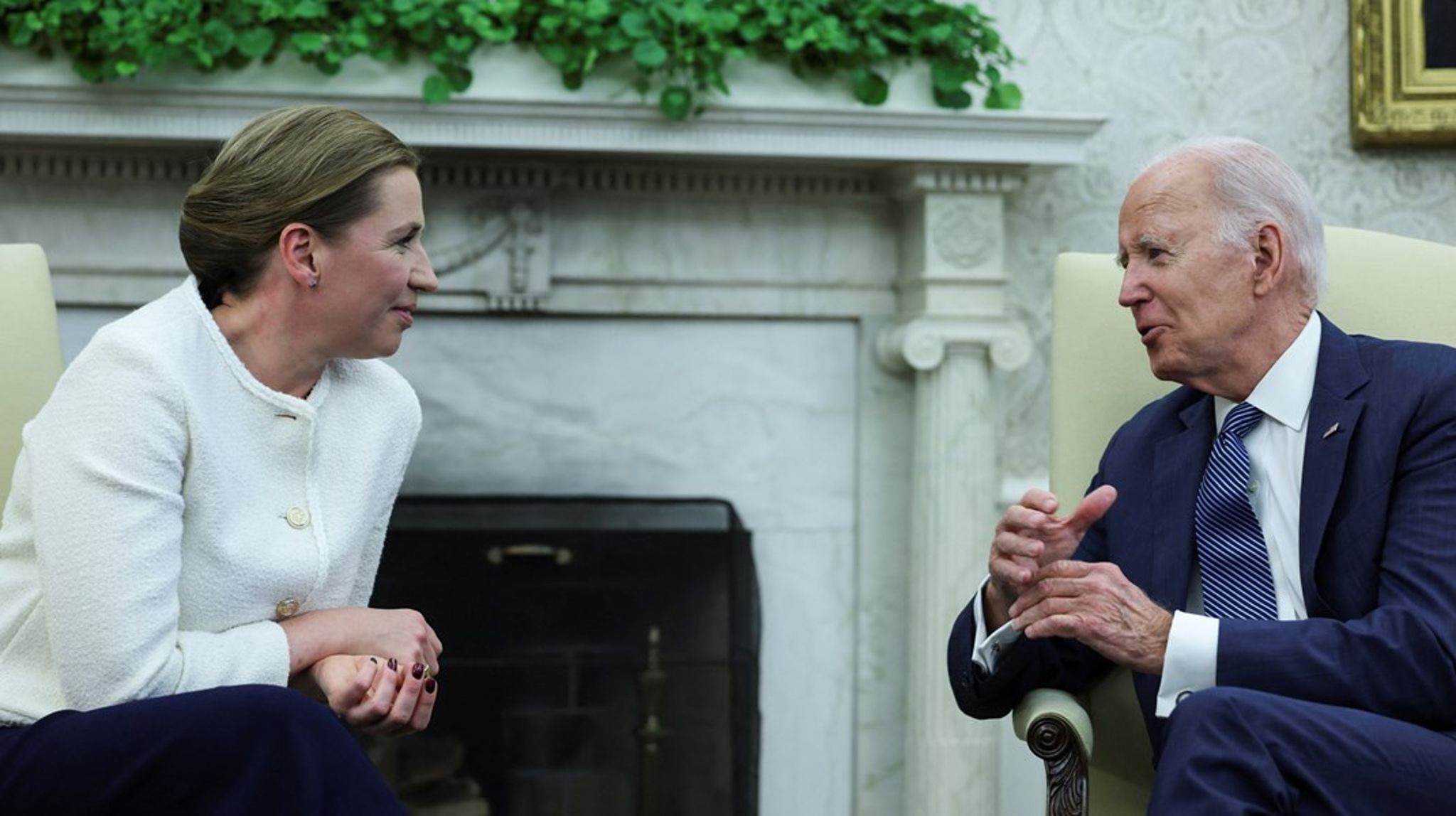 Det er fortsatt i det blå hvem som skal bli Natos kommende generalsekretær, og Joe Biden skal, etter det Altinget erfarer, ikke ha bestemt seg for hvilket kompromiss som vil være det riktige. Mette Frederiksen er fortsatt en aktuell kandidat. Her fra besøket i Det hvite hus tidligere denne måneden. 