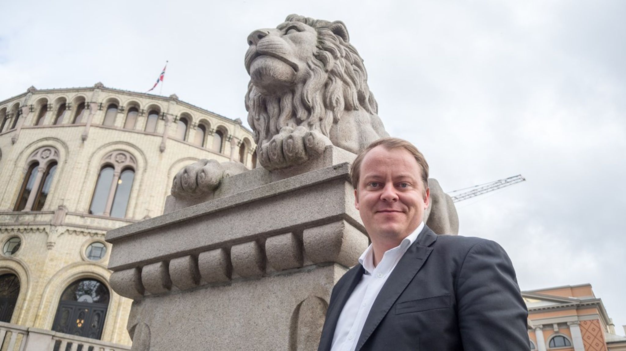Erlend Wiborg fra FrP er den stortingsrepresentant som har stilt aller flest skriftlige spørsmål i løpet av stortingssesjon 2022–2023. –&nbsp;Vi har en kvote på 2 skriftlige spørsmål i uken og jeg pleier å fylle den, sier Wiborg til Altinget.