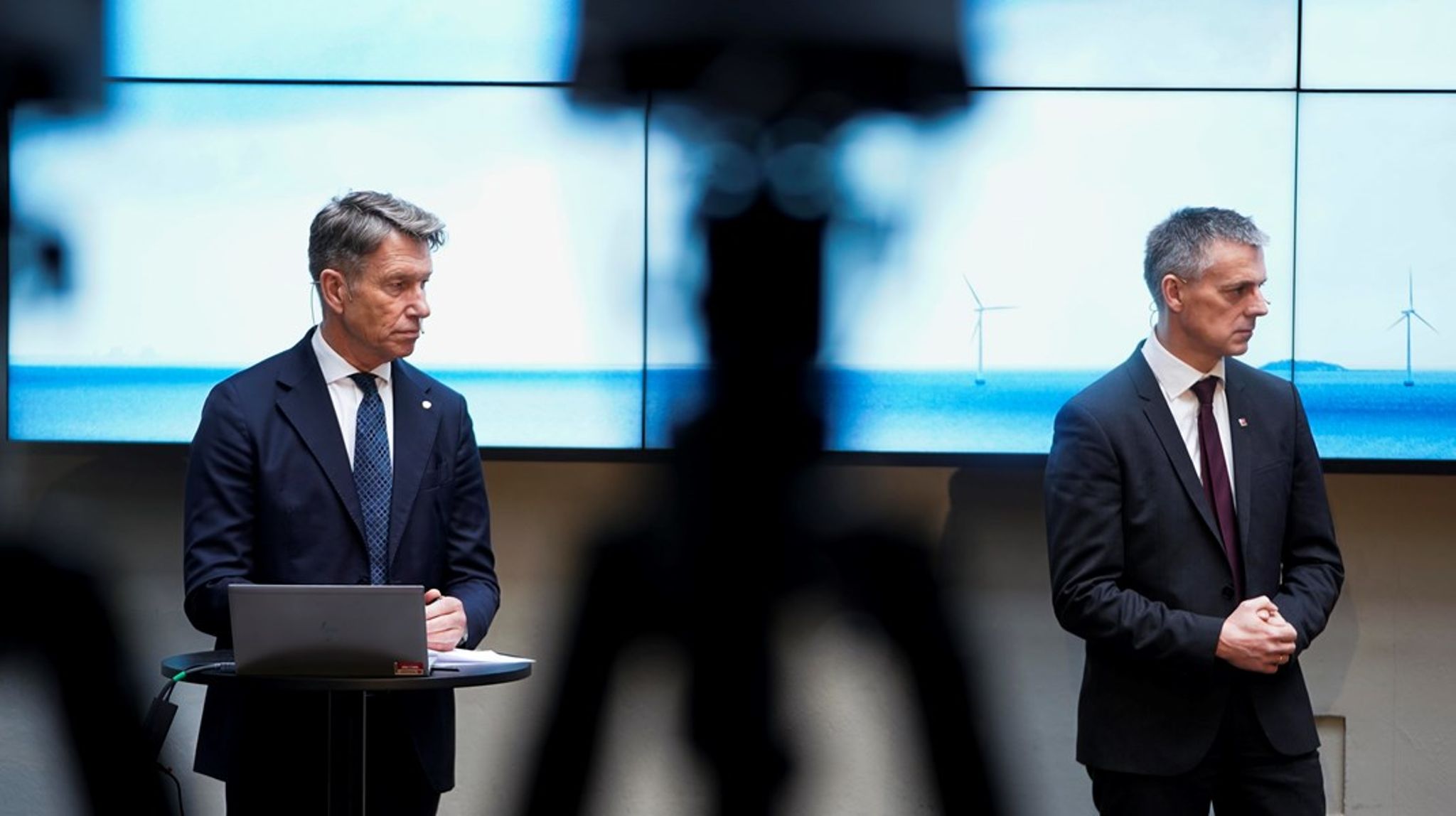 NVE-direktør Kjetil Lund (t.h.) vil sammen med olje- og energiminister Terje Aasland denne uken delta på en markering i Gjerdrum.