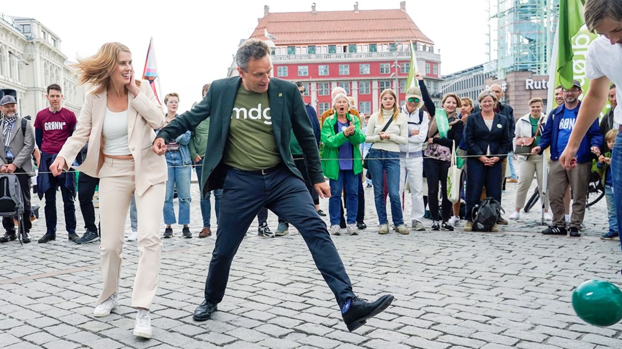 Arild Hermstad er ikke den med mest gjennomslag i den nasjonale debatten, men seiler opp i lokale målinger for Oslo. Der kan han bli Raymond Johansens redning.&nbsp;