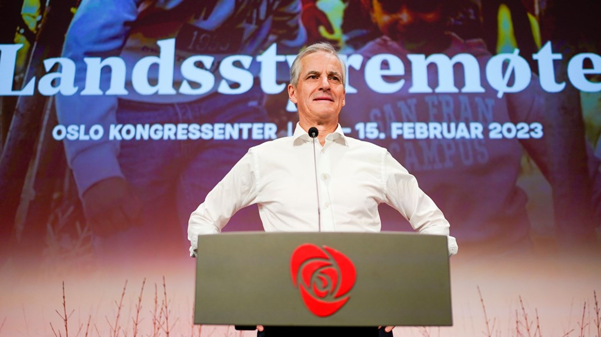 Arbeiderpartileder Jonas Gahr Støre på talerstolen på et tidligere landsstyremøte i partiet, i februar i år.