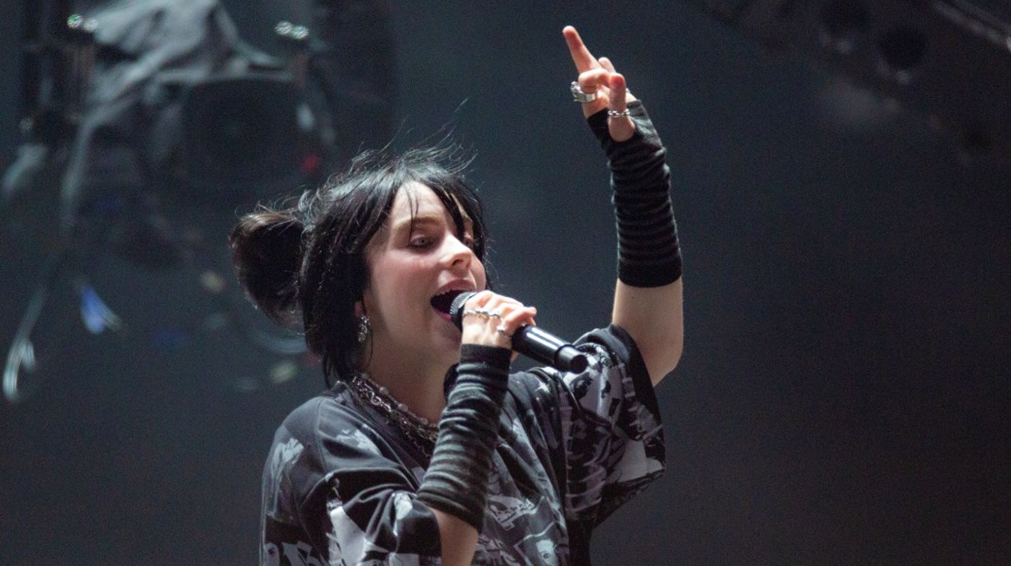 Artisten Billie Eilish kåres av Times til en av verdens 100 mest inflytelsesrike ledere, på grunn av hennes påvirkning for å skape en mer en bærekraftig musikkbransje. 