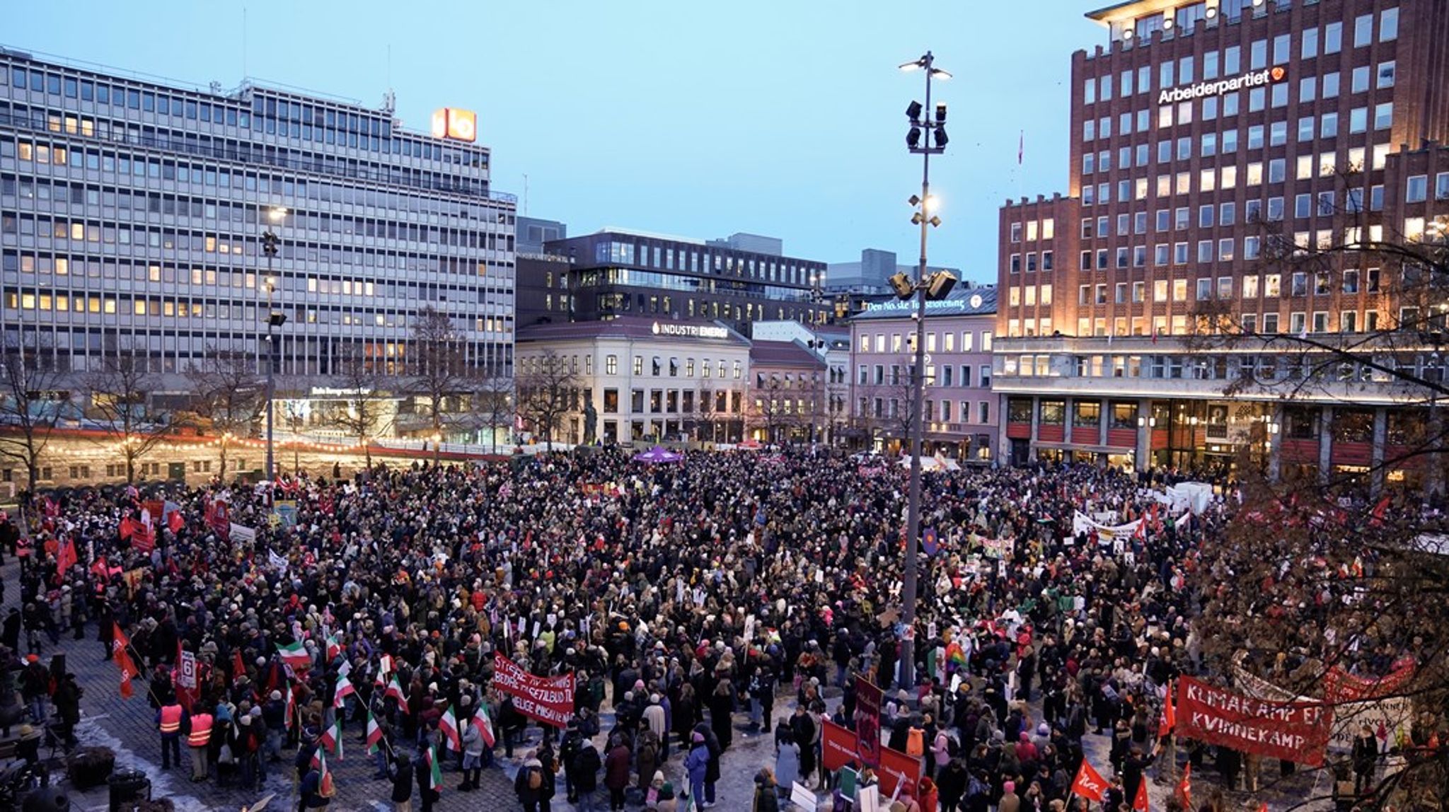 Fredag markeres den internasjonale kvinnedagen. Bildet er fra fjorårets markering.