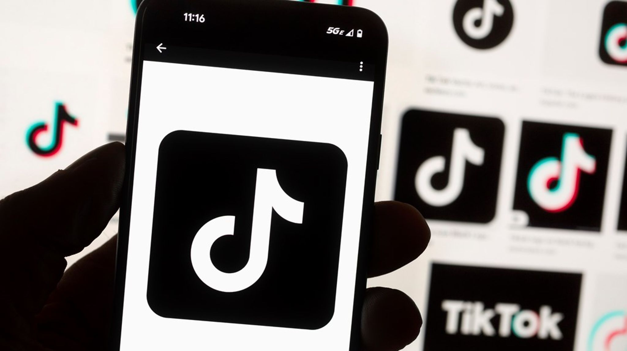 Arbeiderpartiet er imot forbud mot enkeltapper. Nå har de kommet seg på TikTok.