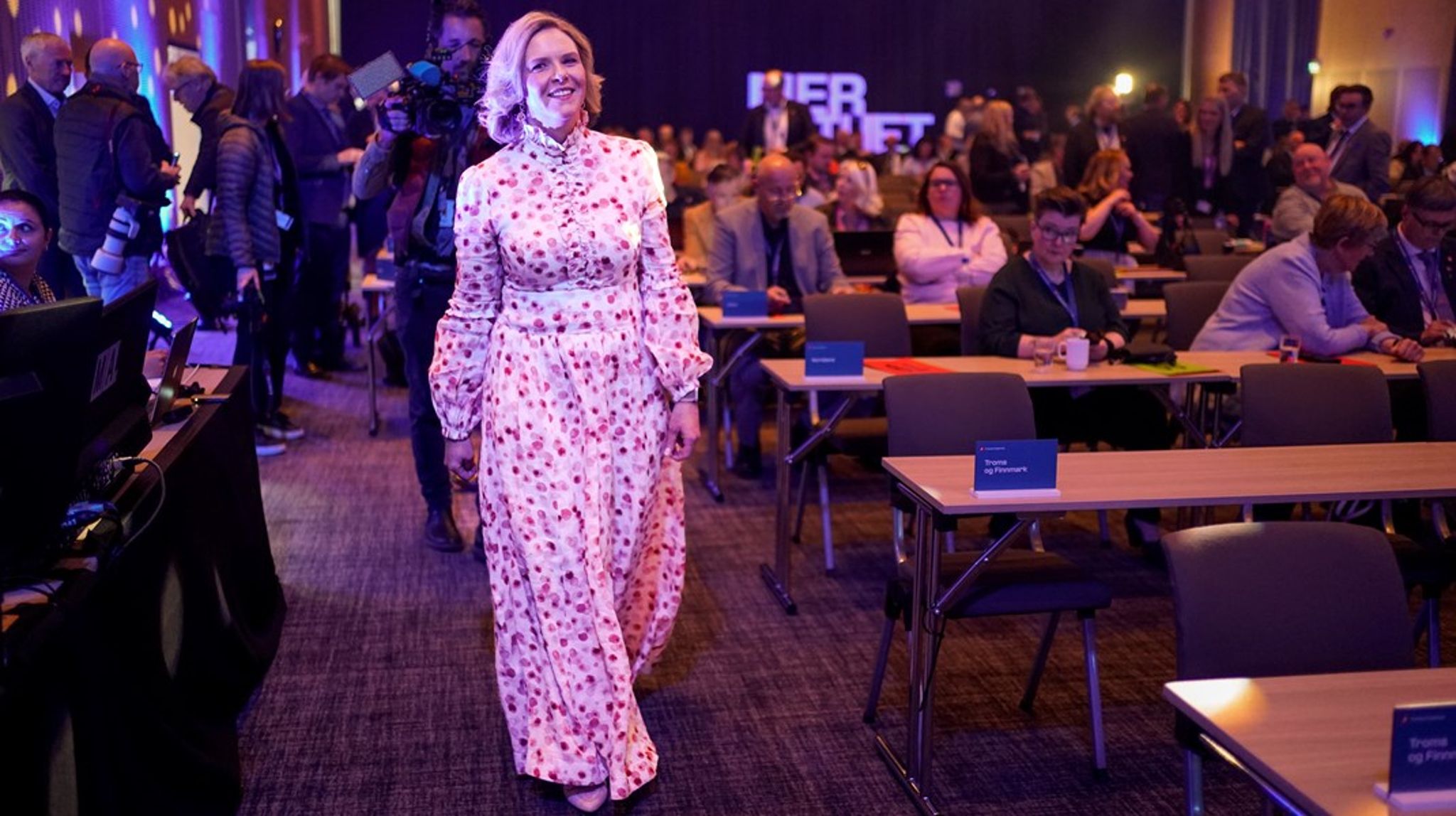 Sylvi Listhaug møter et selvsikkert Frp til landsmøte denne helgen. I fjor var det partiets femtiårsfest. Årets landsmøte har enkelte resolusjoner på programmet, samt strategiske diskusjoner om veivalg frem til stortingsvalget 2025. 