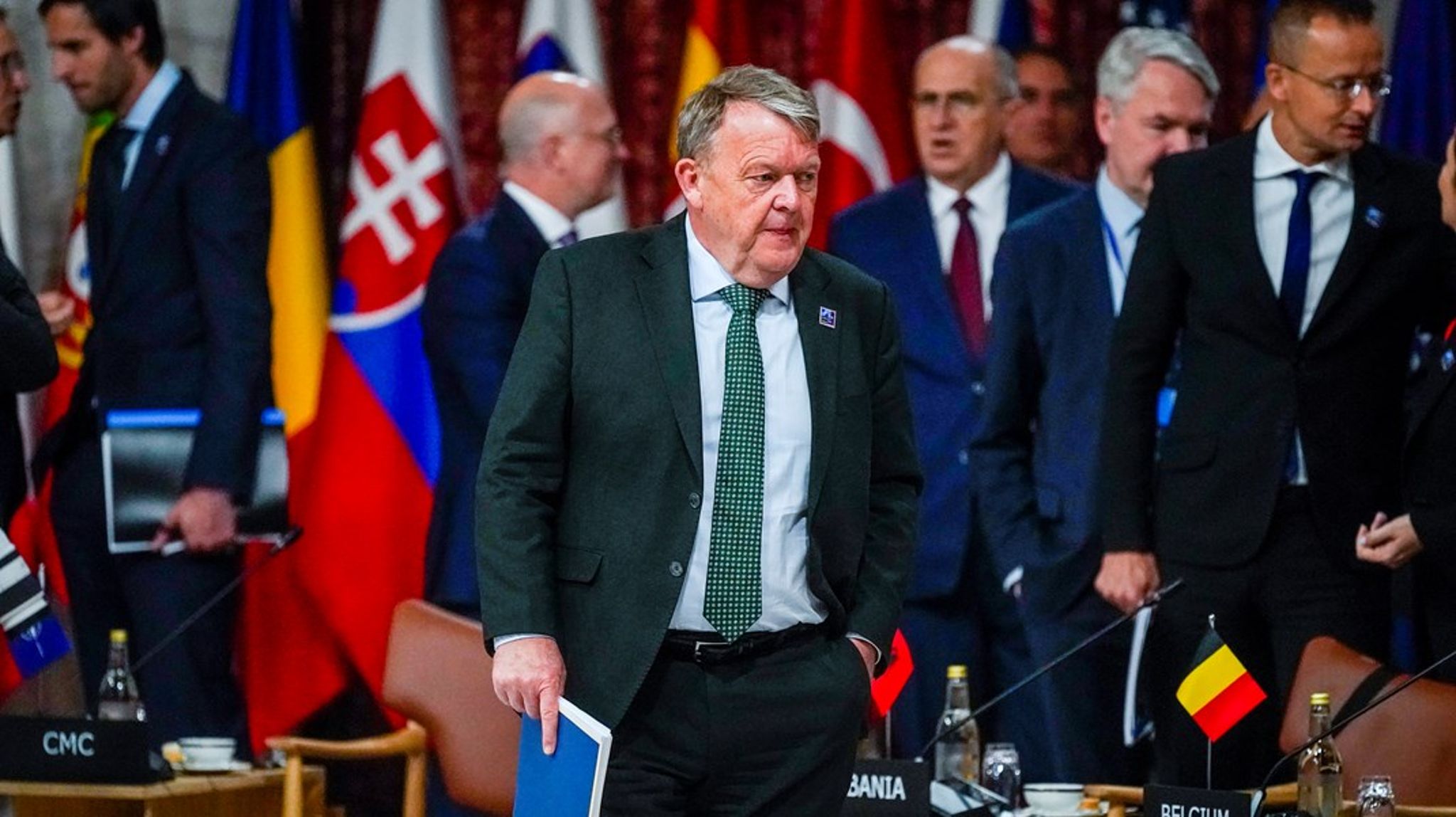 Danmarks utenriksminister, Lars Løkke Rasmussen, har åpnet for å se på landets Taiwan-praksis.