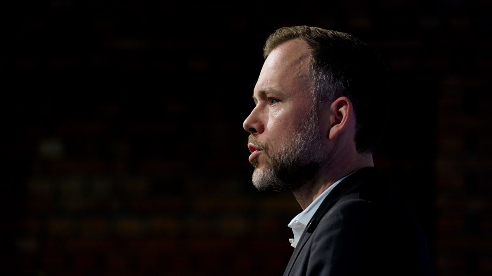 Audun Lysbakkens melding om at han ikke ønsker å fortsette som SV-leder etter landsmøtet til våren, kommer på et maksimalt krevende tidspunkt, skriver politisk kommentator i Altinget, Magnus Takvam. 