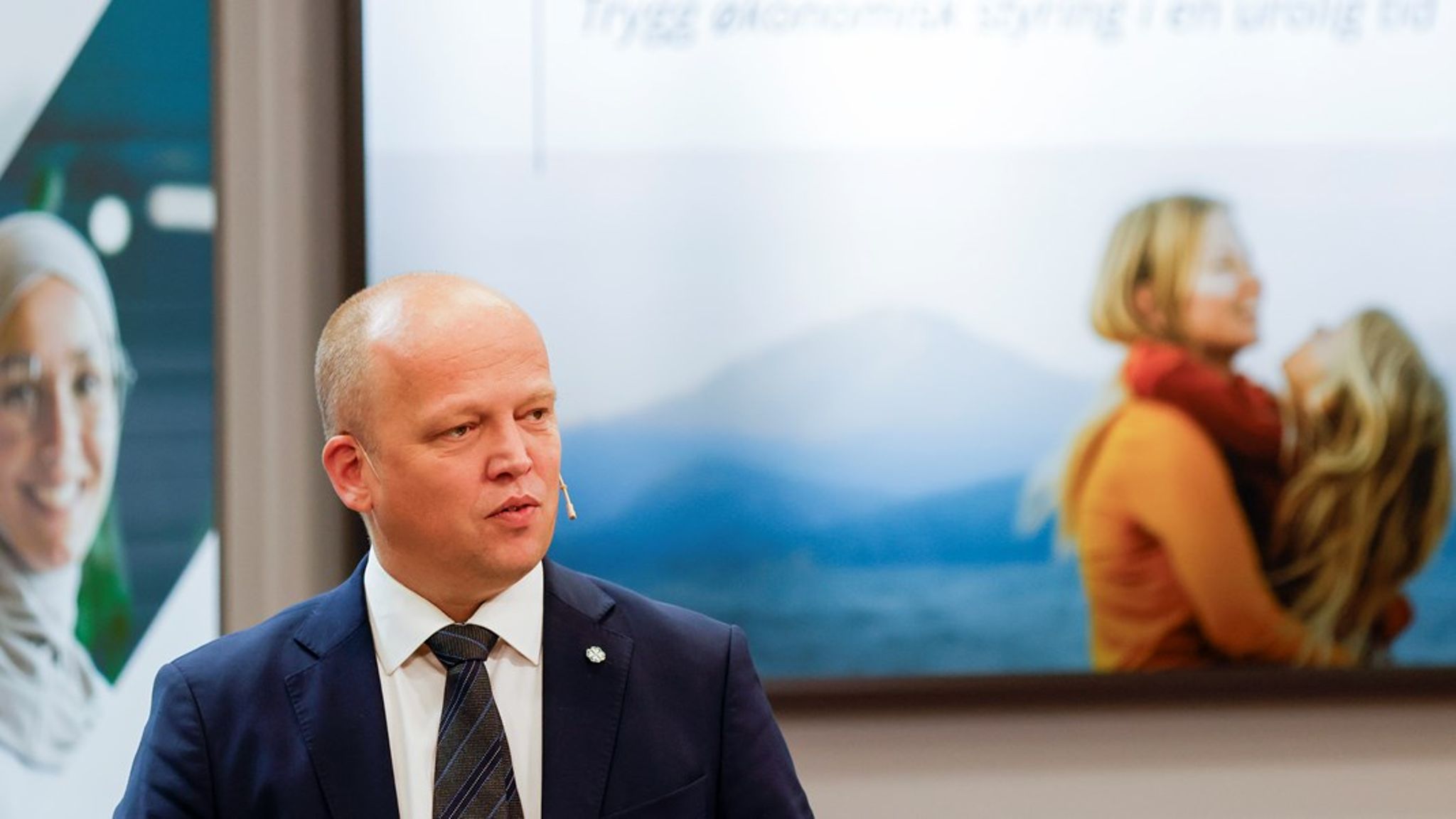 Tirsdag er finansminister Vedums dag. Da legges regjeringens forslag til revidert statsbudsjett frem.