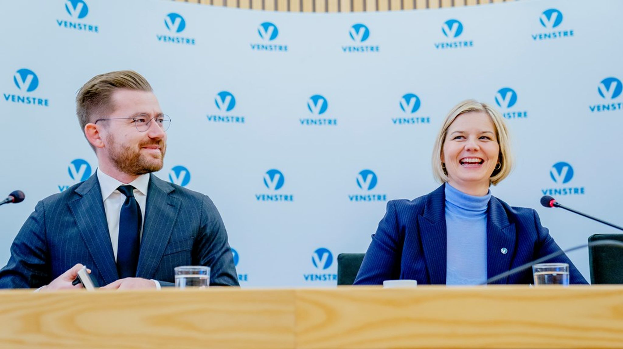 Venstres førsteutkast til nytt stortingsprogram legges frem torsdag. Det er Sveinung Rotevatn som har ledet programarbeidet. Her sammen med partileder Guri Melby.