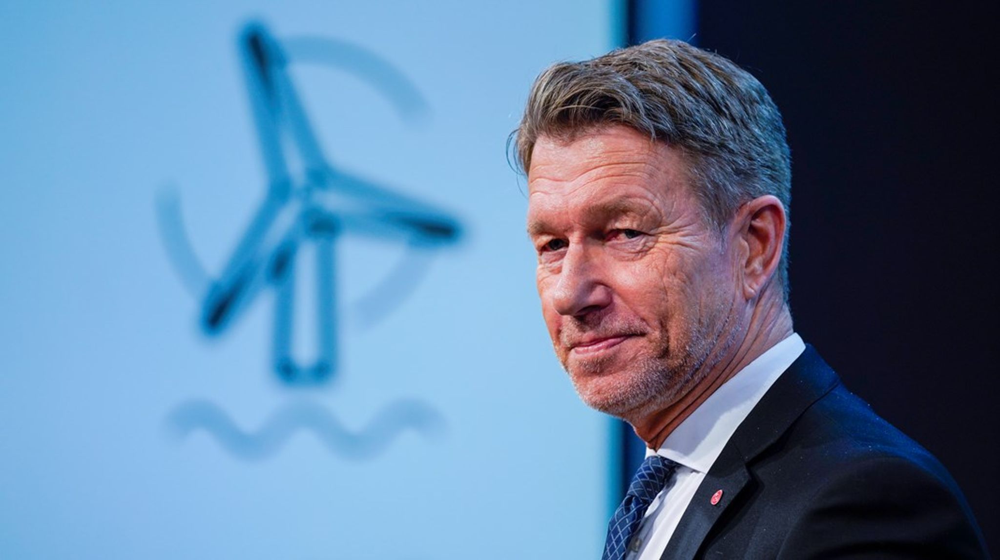 Det blir en travel uke for Terje Aasland (Ap). 