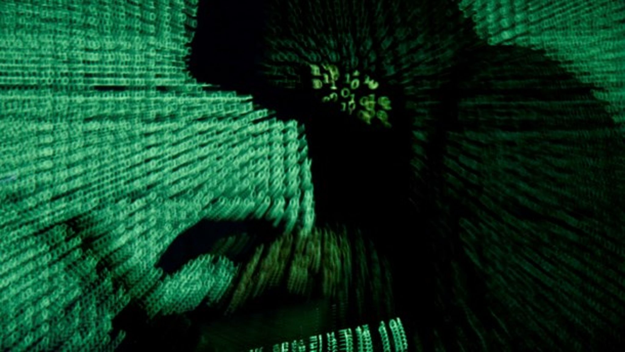 Europaparlamentet vedtok torsdag det såkalte NIS2-direktivet, som skal erstatte de gjeldende reglene for cybersikkerhet. Fra nå vil alle selskaper i utvalgte sektorer måtte rapportere hackerforsøk og overholde krav til nivået på cybersikkerhet. 