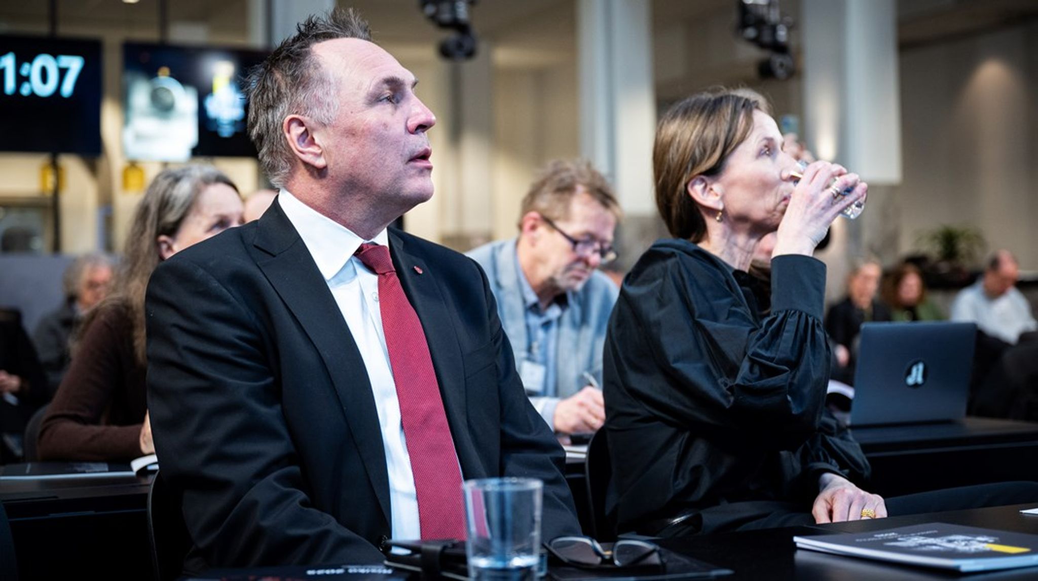 Tore O. Sandvik (Ap) skal på sin første Europa-reise som forsvarsminister.