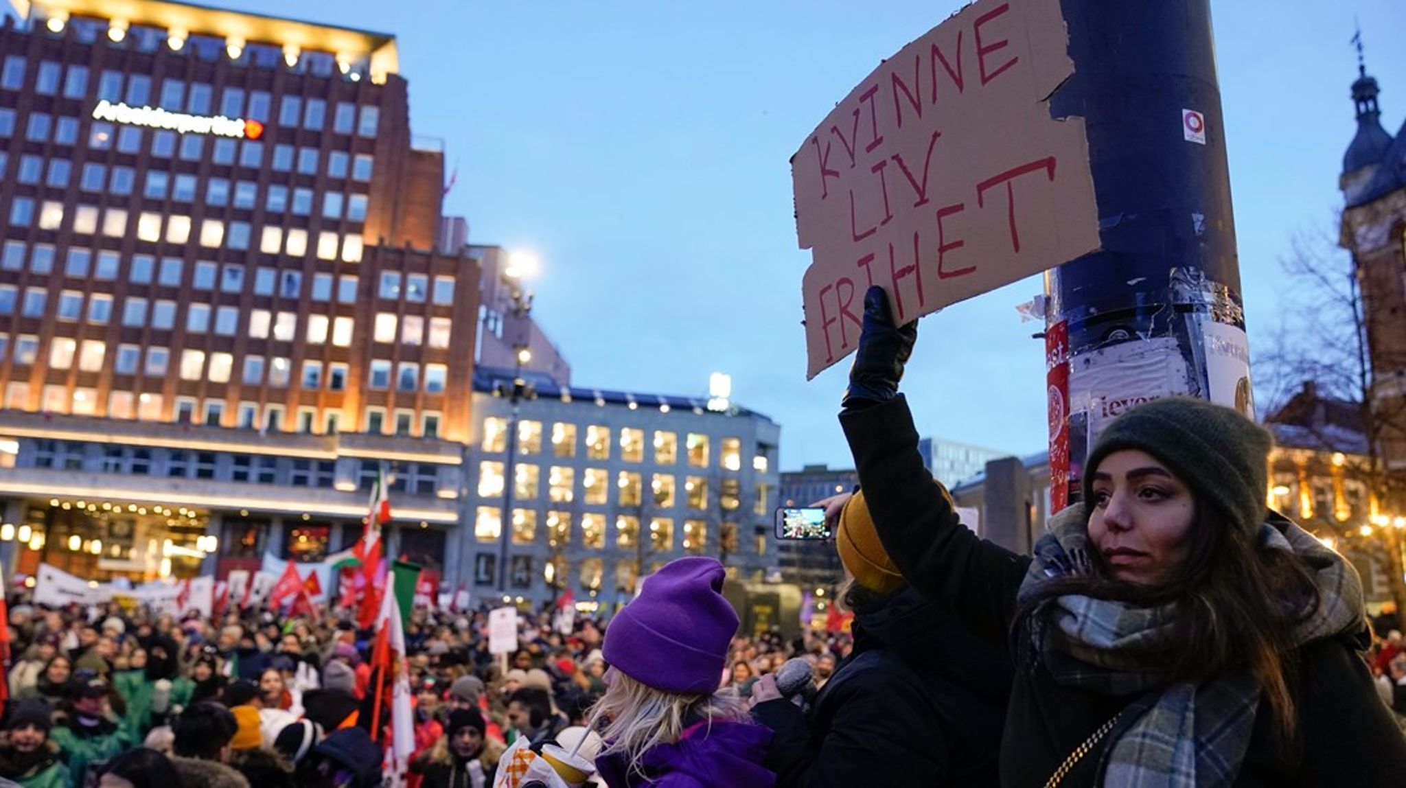 UKE 10: Denne uken markerer vi den internasjonale kvinnedagen, blant annet med tog og appeller på Youngstorget i Oslo.