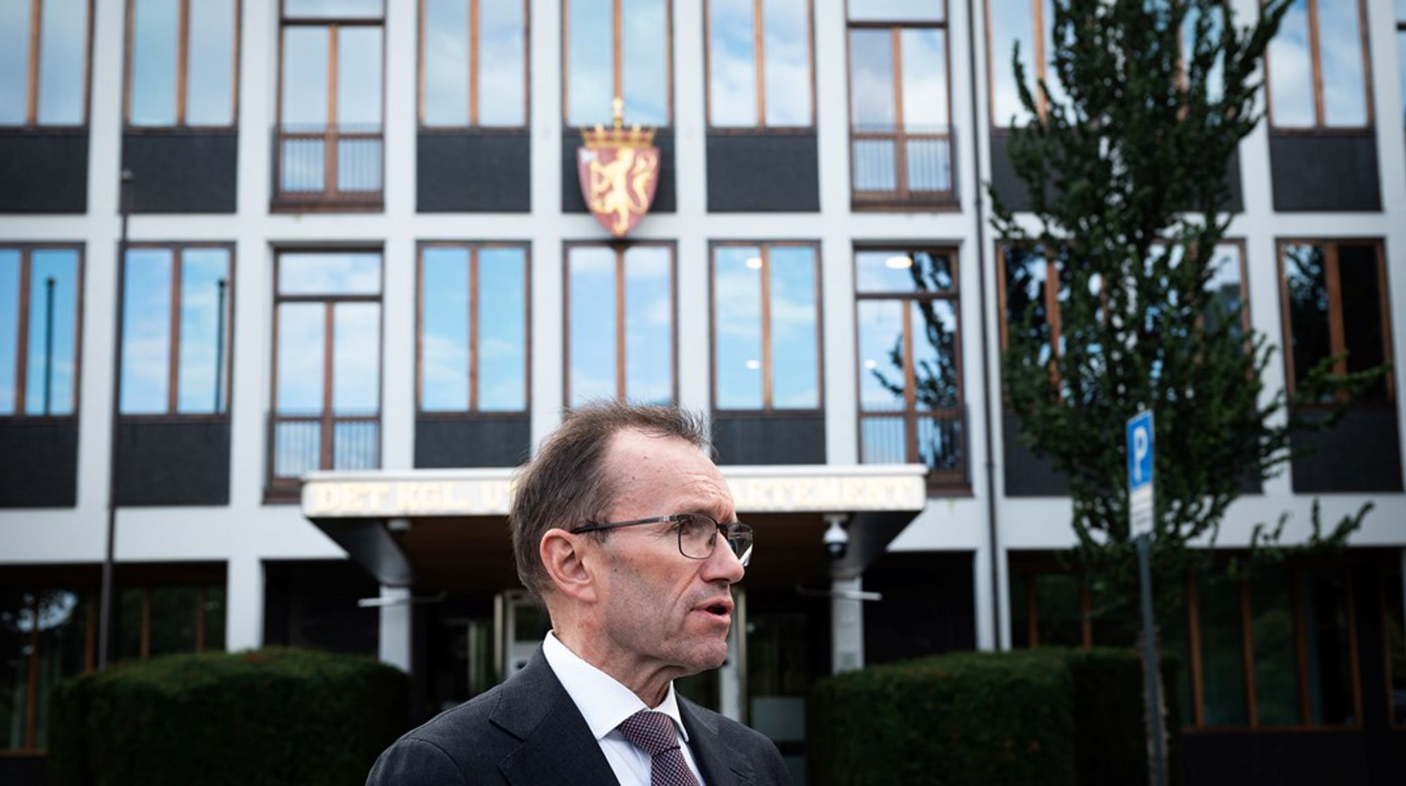 Utenriksdepartementet opplever stor interesse for en nylig utlyst stilling som kommunikasjonsrådgiver.