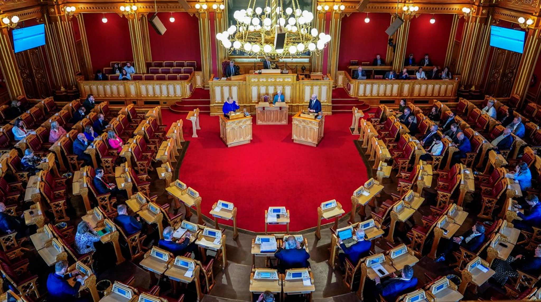 De siste ukene før jul er noen av de travleste på Stortinget. Uke 49 er intet unntak.