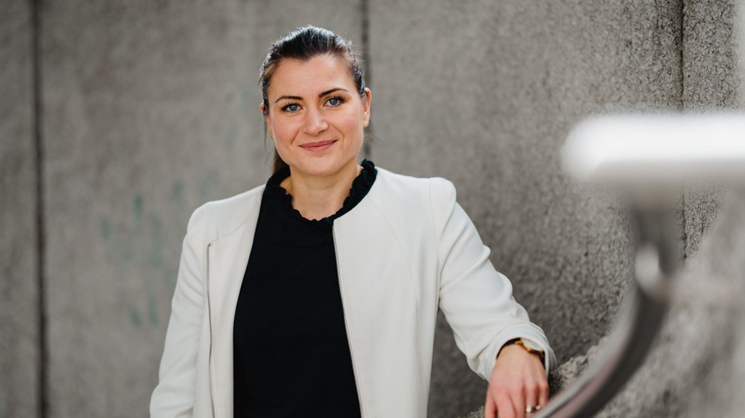 President i Tekna, Elisabet Haugsbø, oppfordrer regjeringen til å trekke i bremsen når det gjelder politiets bruk av ansiktsgjenkjenning.