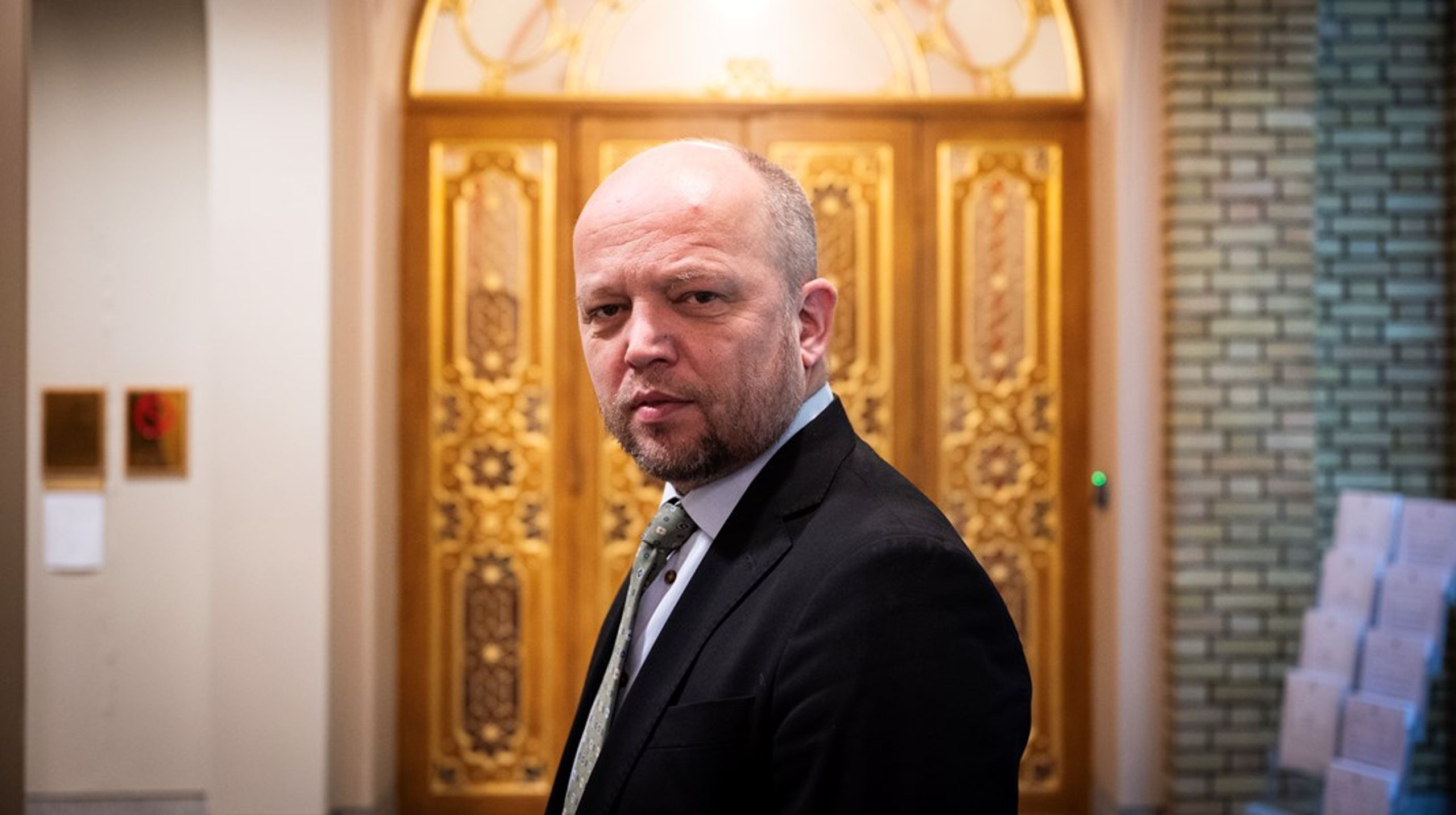 Sp-leder Trygve Slagsvold Vedum er ikke fornøyd med regjeringens siste førjulsgave: EUs reviderte avløpsdirektiv.