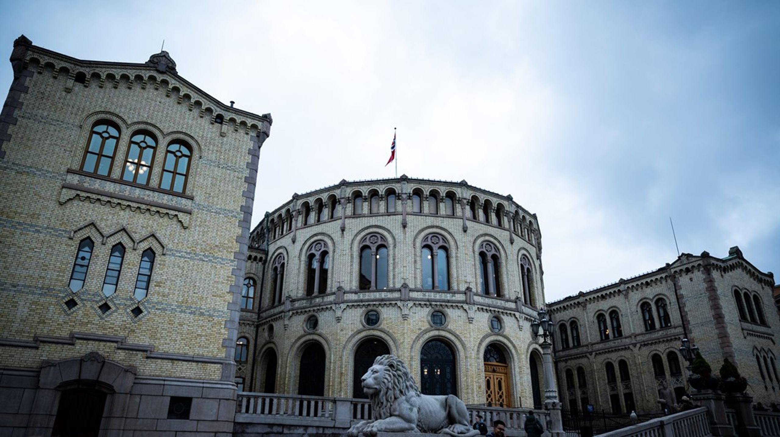 En rekke nye lover trer som vanlig i kraft fra 01. januar. Her kan du lese om noen av dem.