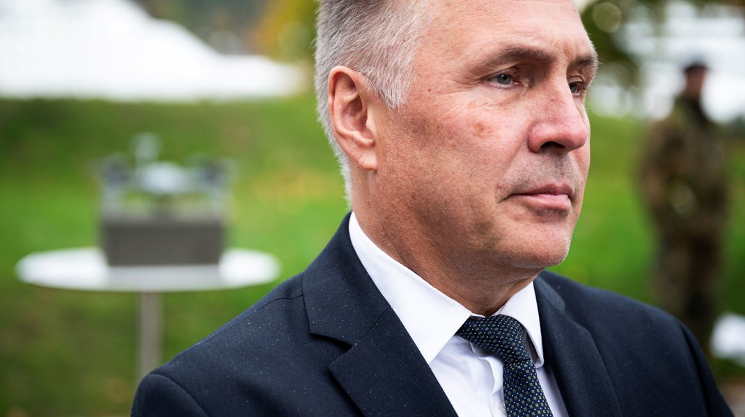 Forsvarsminister Tore O. Sandvik (Ap) refser Forsvarsbygg i et brev til Stortinget.