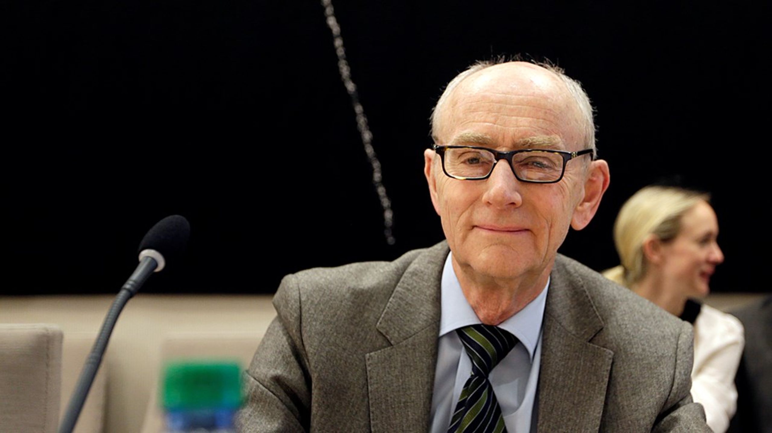 Jan Fridthjof Bernt, professor emeritus ved Universitetet i Bergen, var den professoren som oftest ble nevnt på Stortinget i 2025.