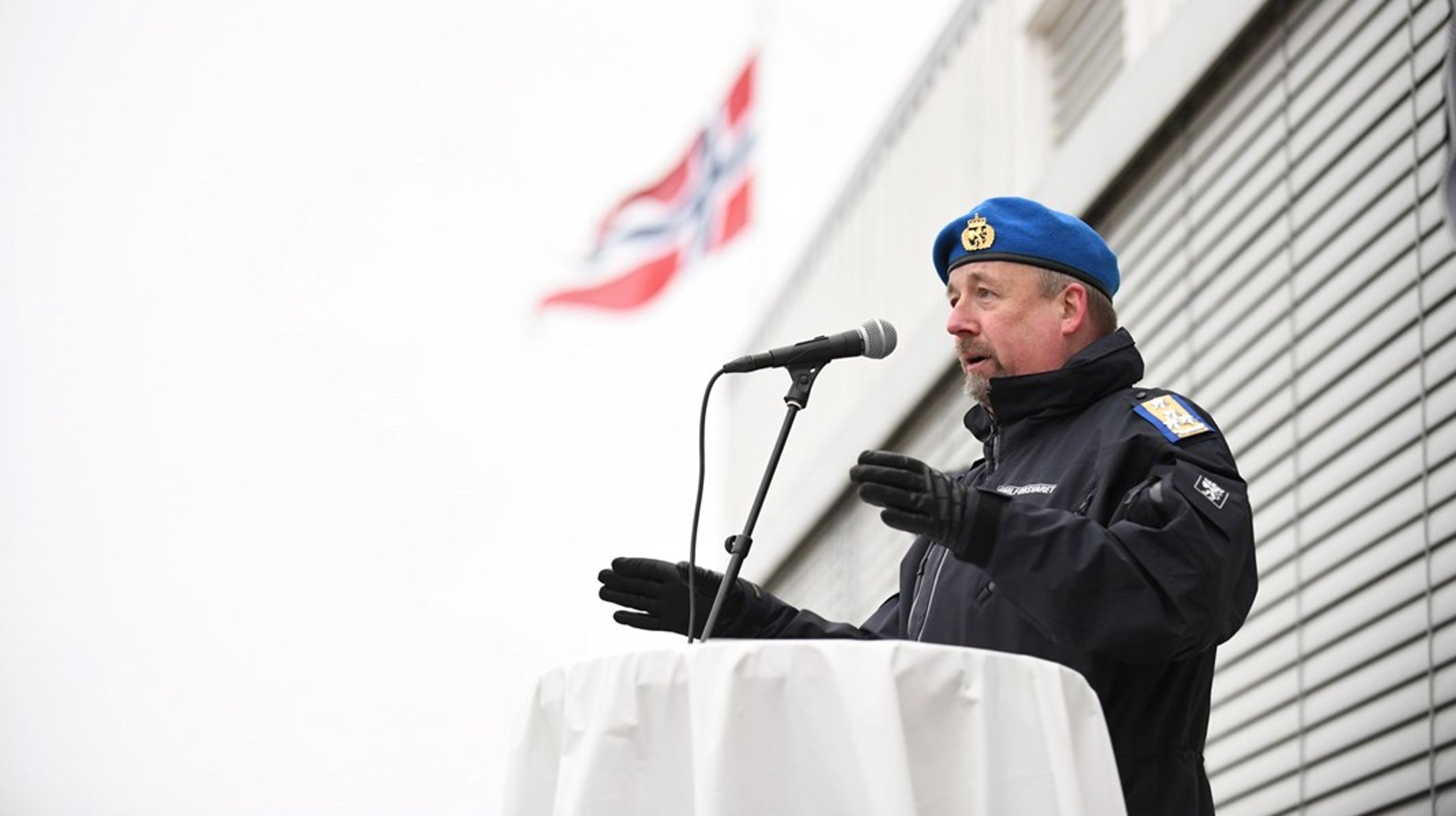 Sjef for Sivilforsvaret, Øistein Knudsen, er blant søkerne til stillingen som ny DSB-direktør.