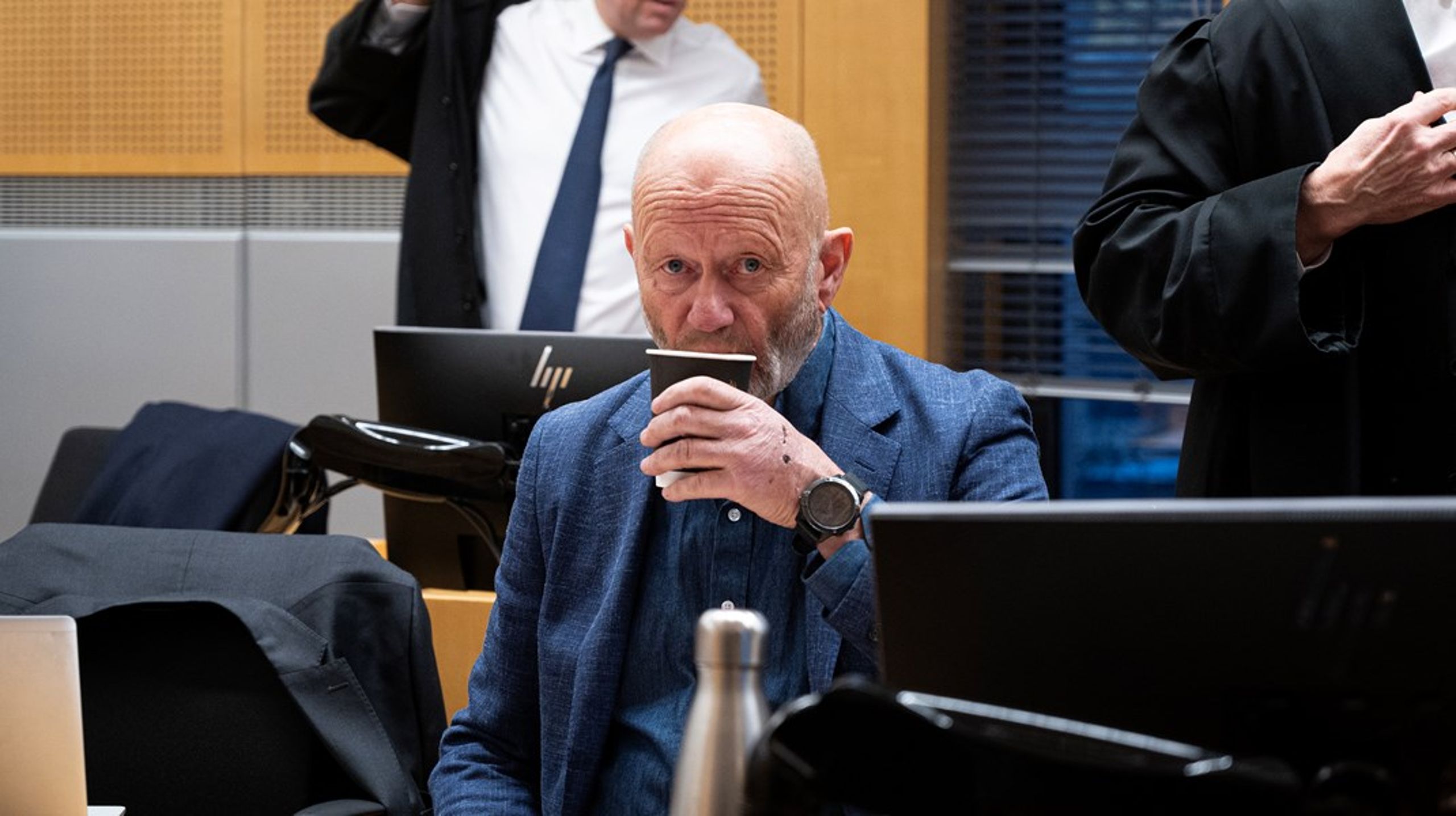 Stein LIer-Hansen har erkjent delvis straffeskyld for grovt økonomisk utroskap mot sin tidligere arbeidsgiver, Norsk Industri.