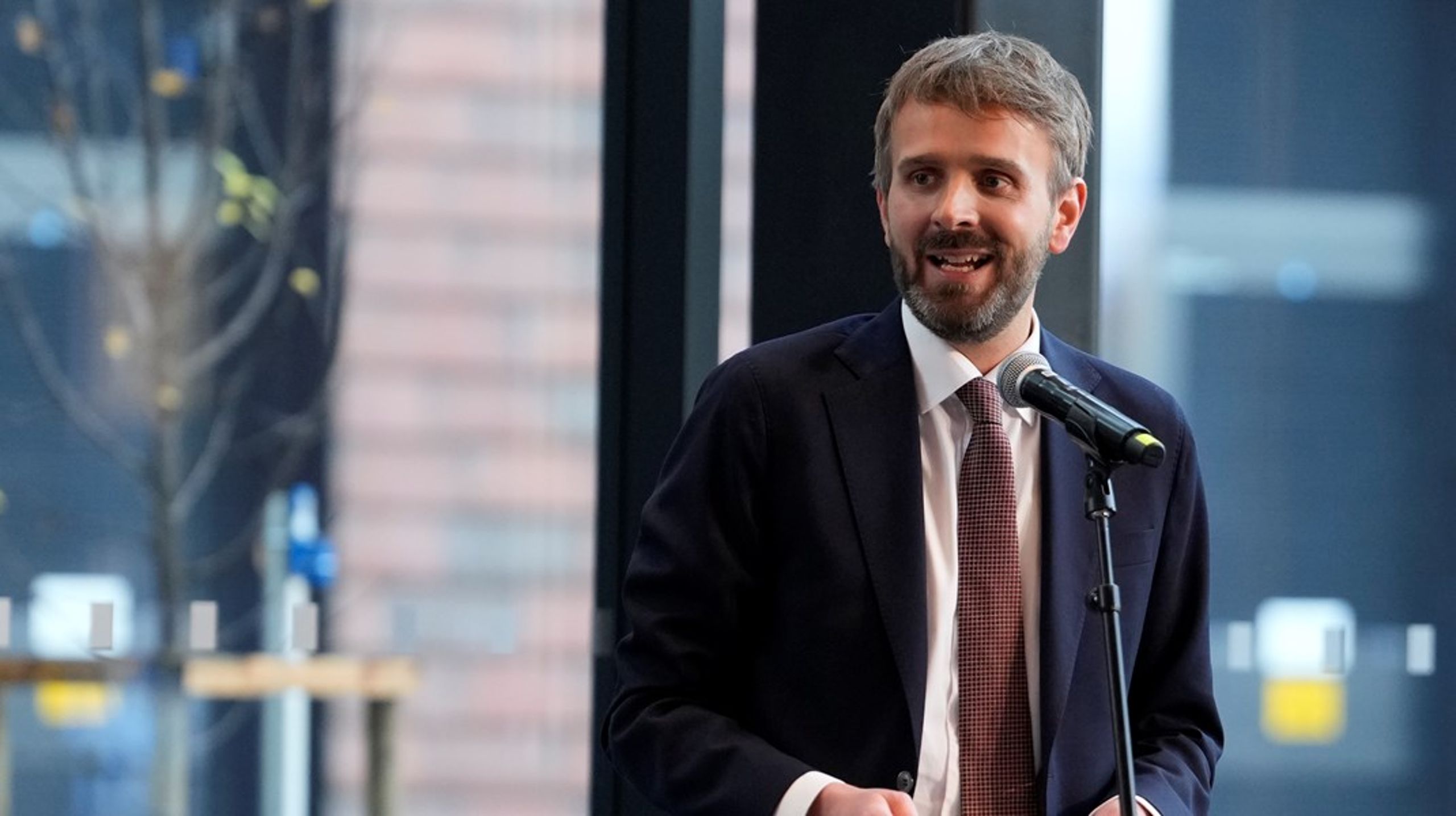 Helseminister Jan Christian Vestre (Ap) ved åpningen av nye Drammen sykehus.&nbsp;