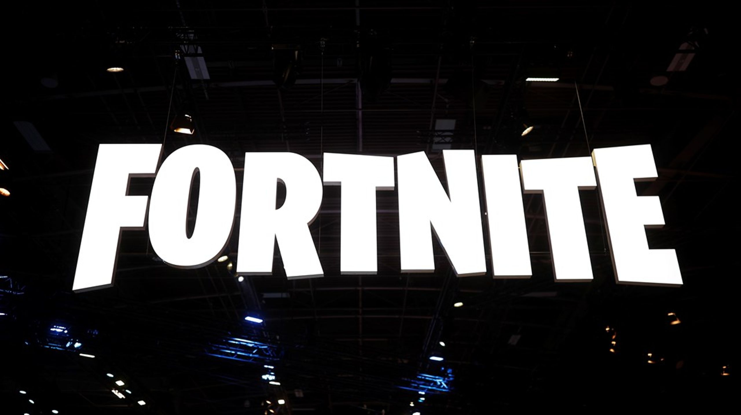 Fortnite er et av verdens mest populære spill blant barn og unge. Like over nyttår introduserte de forundringspakker i spillene, et grep&nbsp;som kan knyttes til spillavhengighet blant barn.&nbsp;