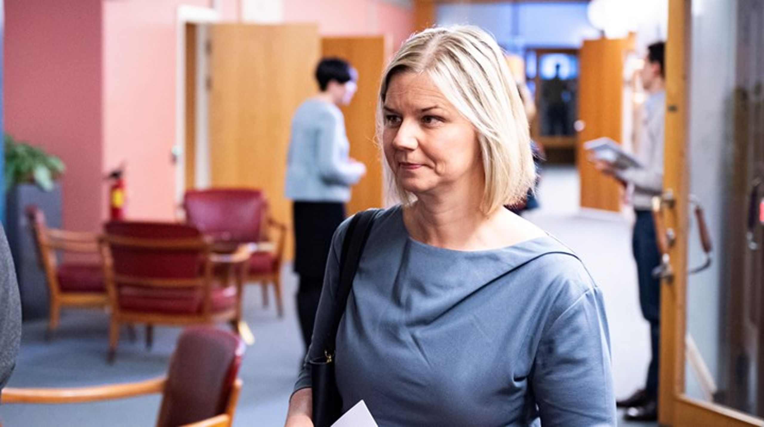 Venstre-leder, Guri Melby, ber Norges ambassadør til Irak, Mona Juul, om å trekke seg.