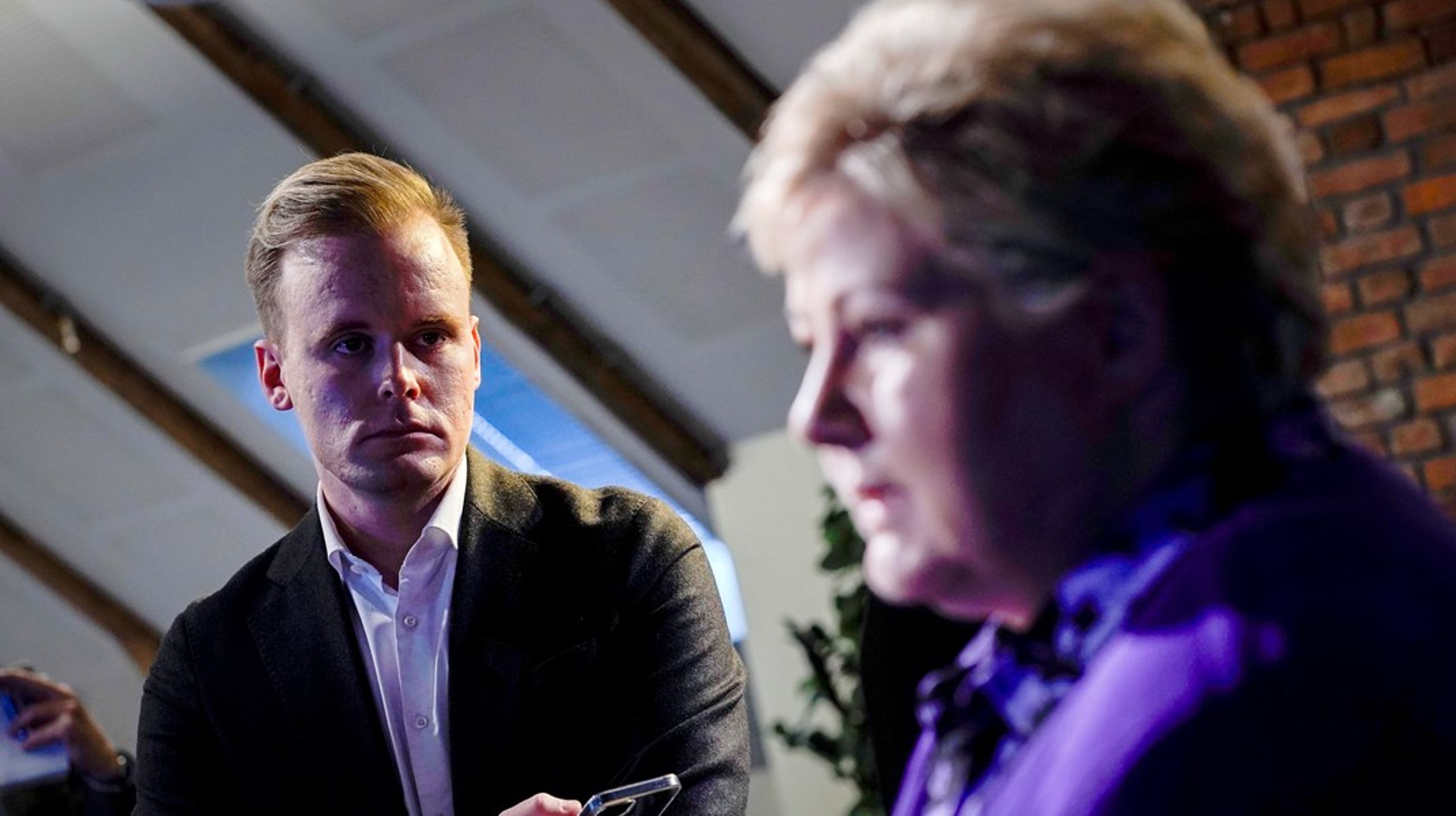 Cato Husabø Fossen har konstant vært å se ved Erna Solbergs side de siste årene.