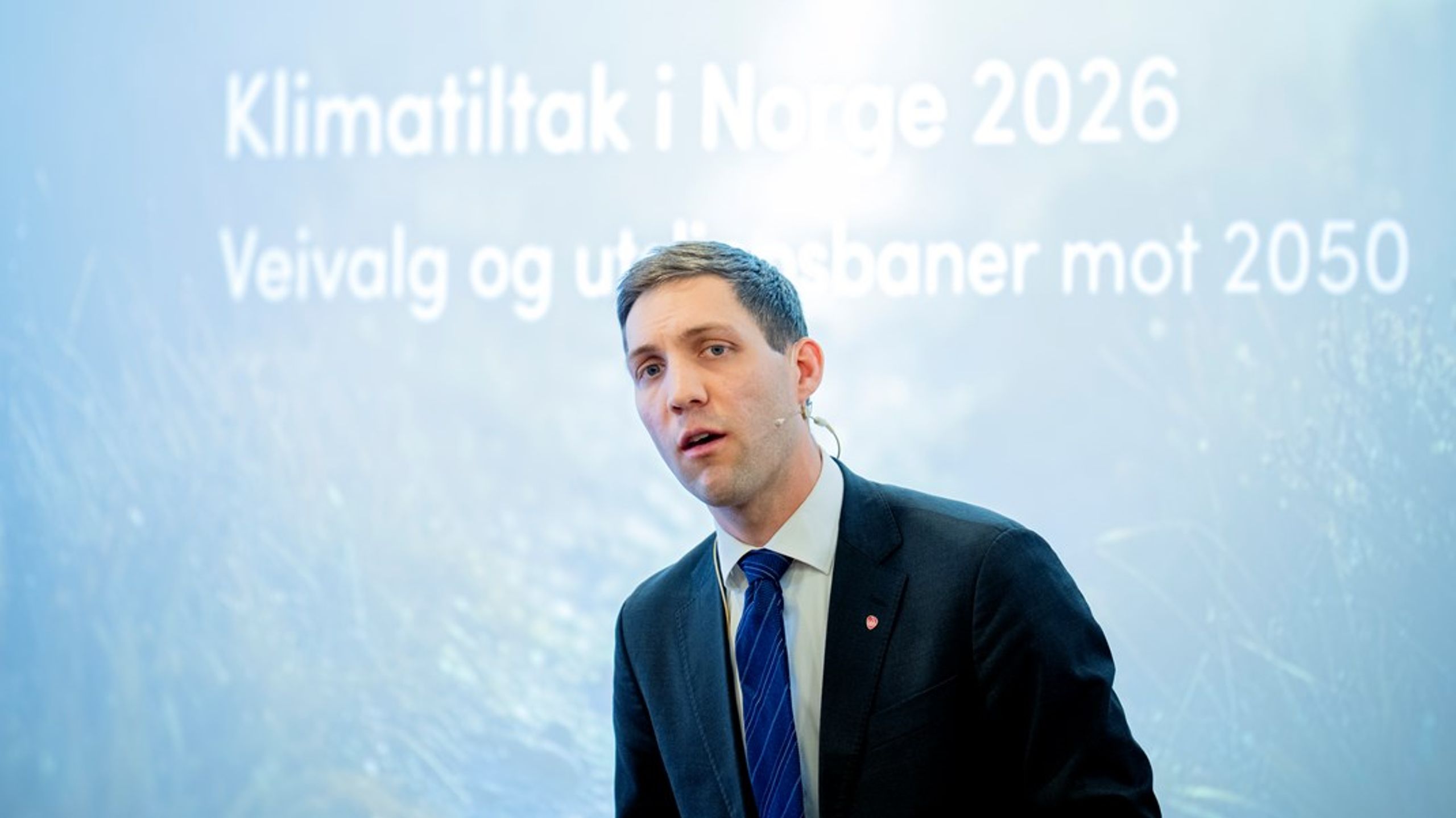 Klima- og miljøminister Andreas Bjelland Eriksen møter, som flere av sine ministerkolleger om dagen, et Storting som påfører regjeringen politiske tap.
