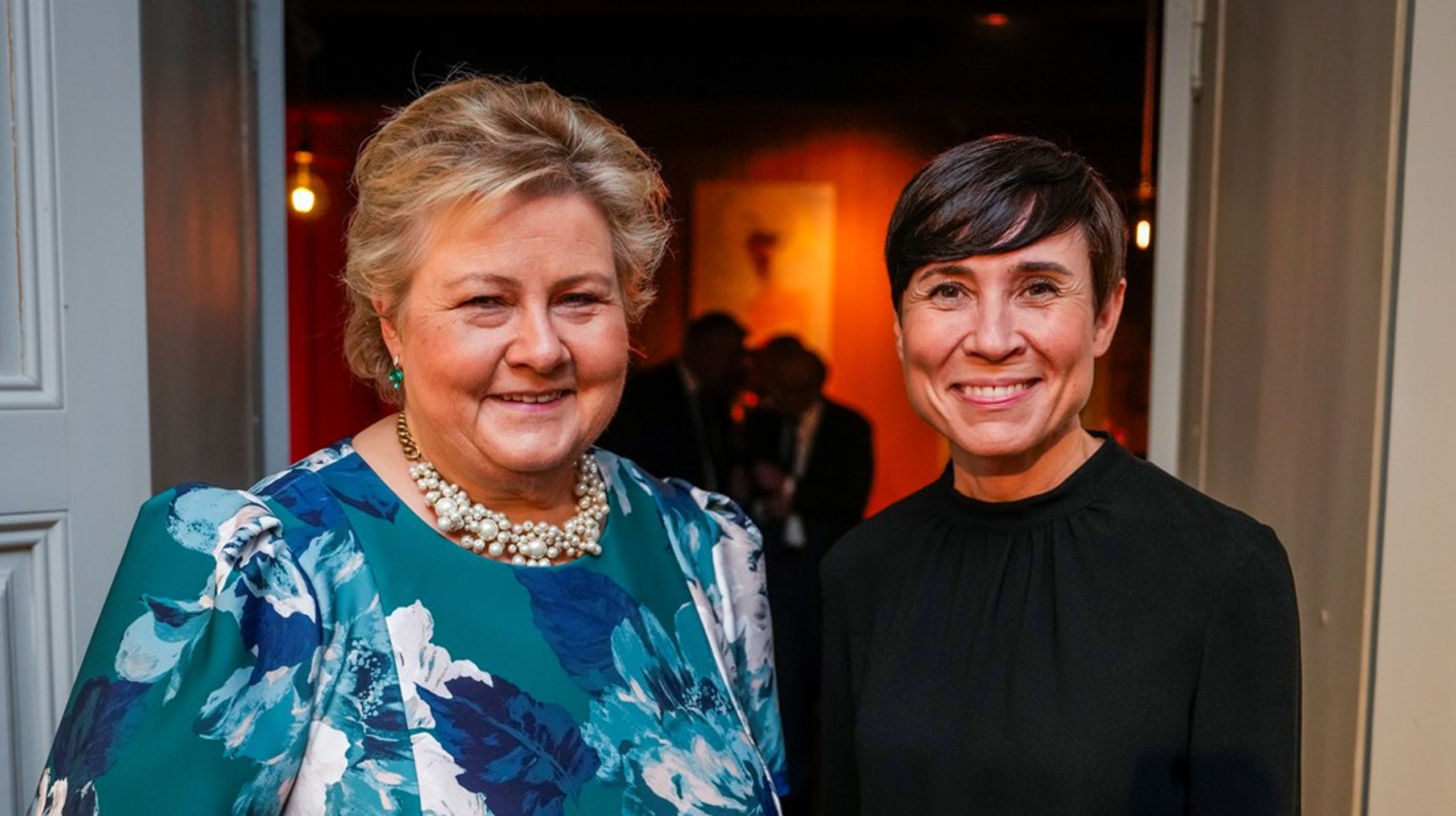 Etter nesten 22 år går Erna Solberg av som leder for Høyre. Ine Eriksen Søreide er innstilt som ny partileder.