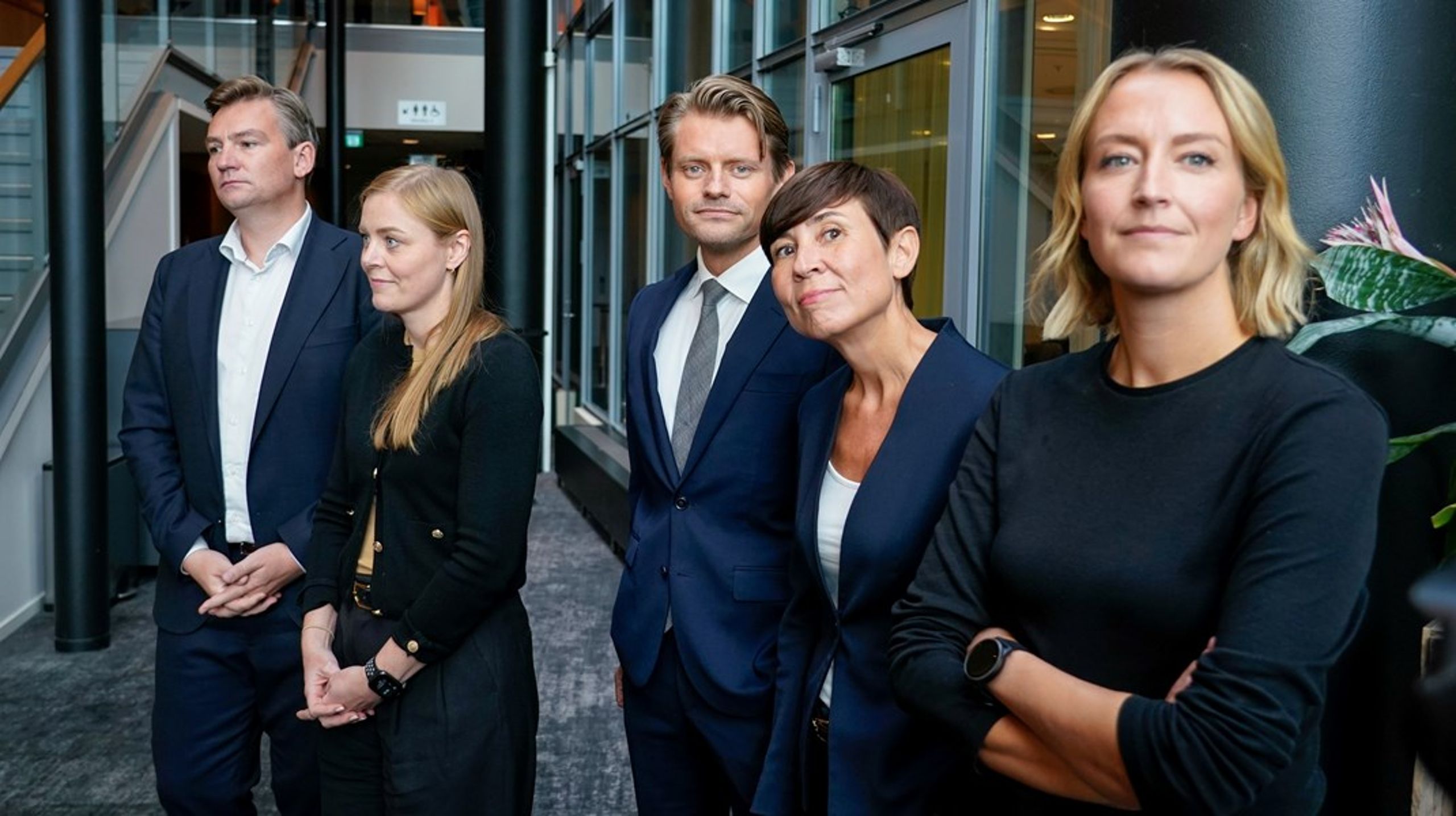 Henrik Asheim, Tina Bru, Peter C. Frølich, Ine Eriksen Søreide, og Sandra Bruflot, alle sentrale Høyre-politikere.